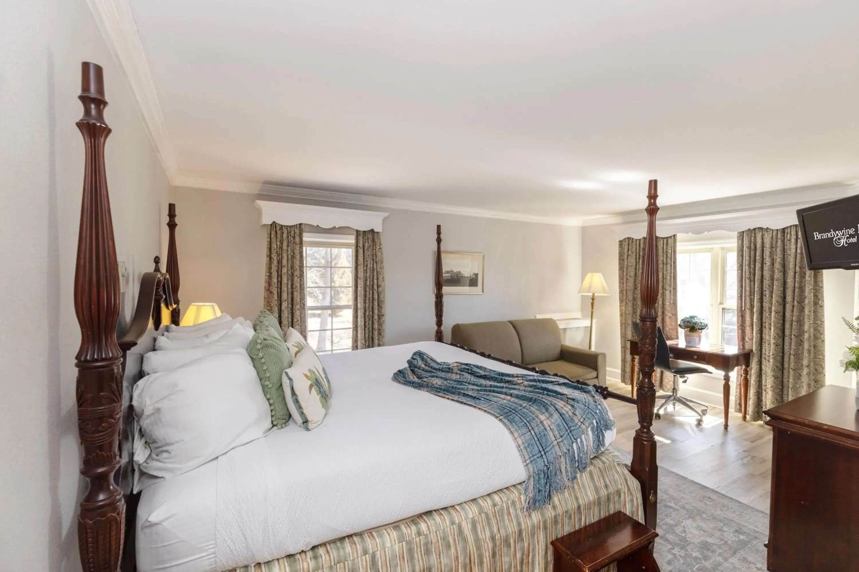 King Suite with Spa Bath in Brandywine River Hotel King Suite with Spa Bath in Brandywine River Hotel