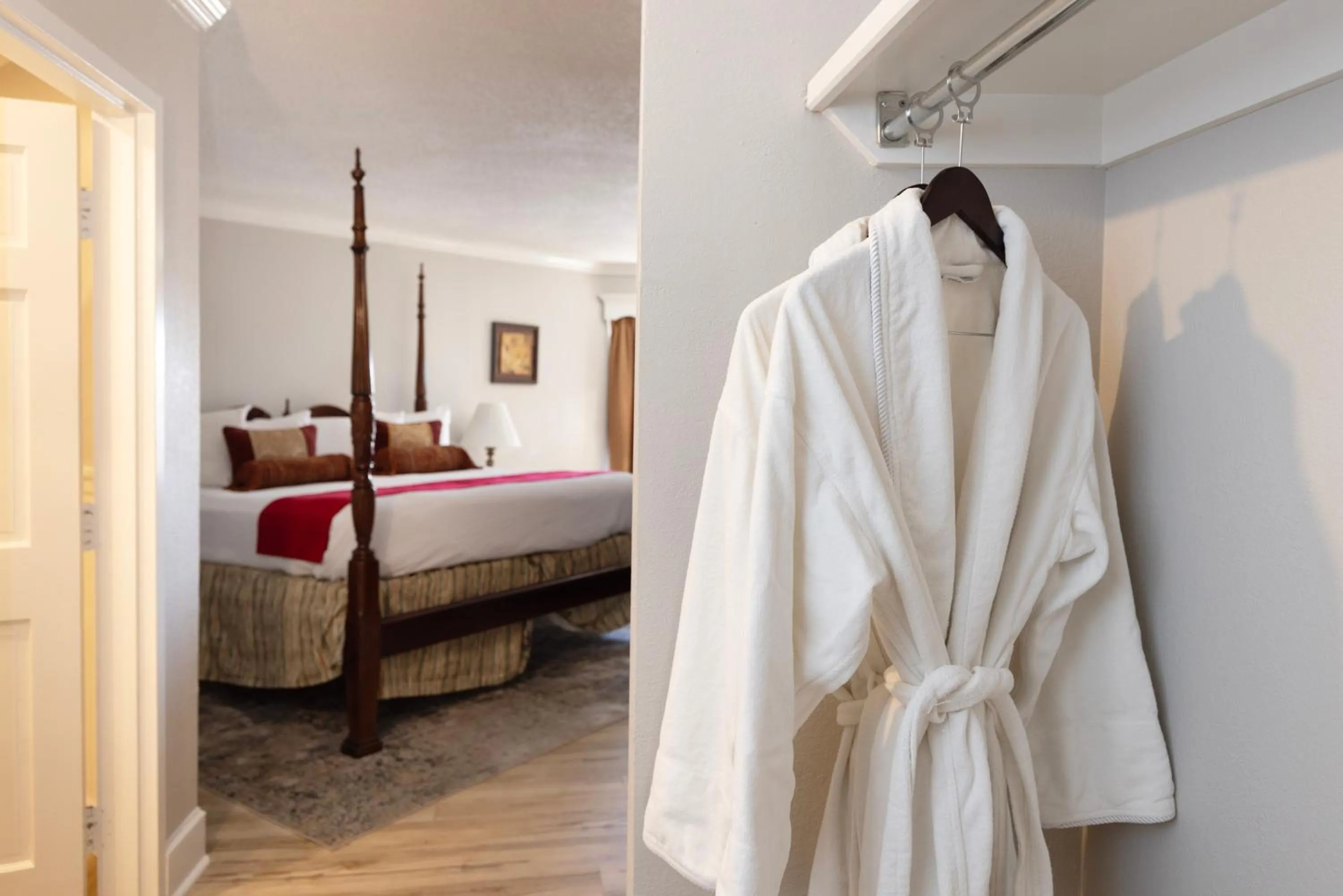 Bed in Brandywine River Hotel