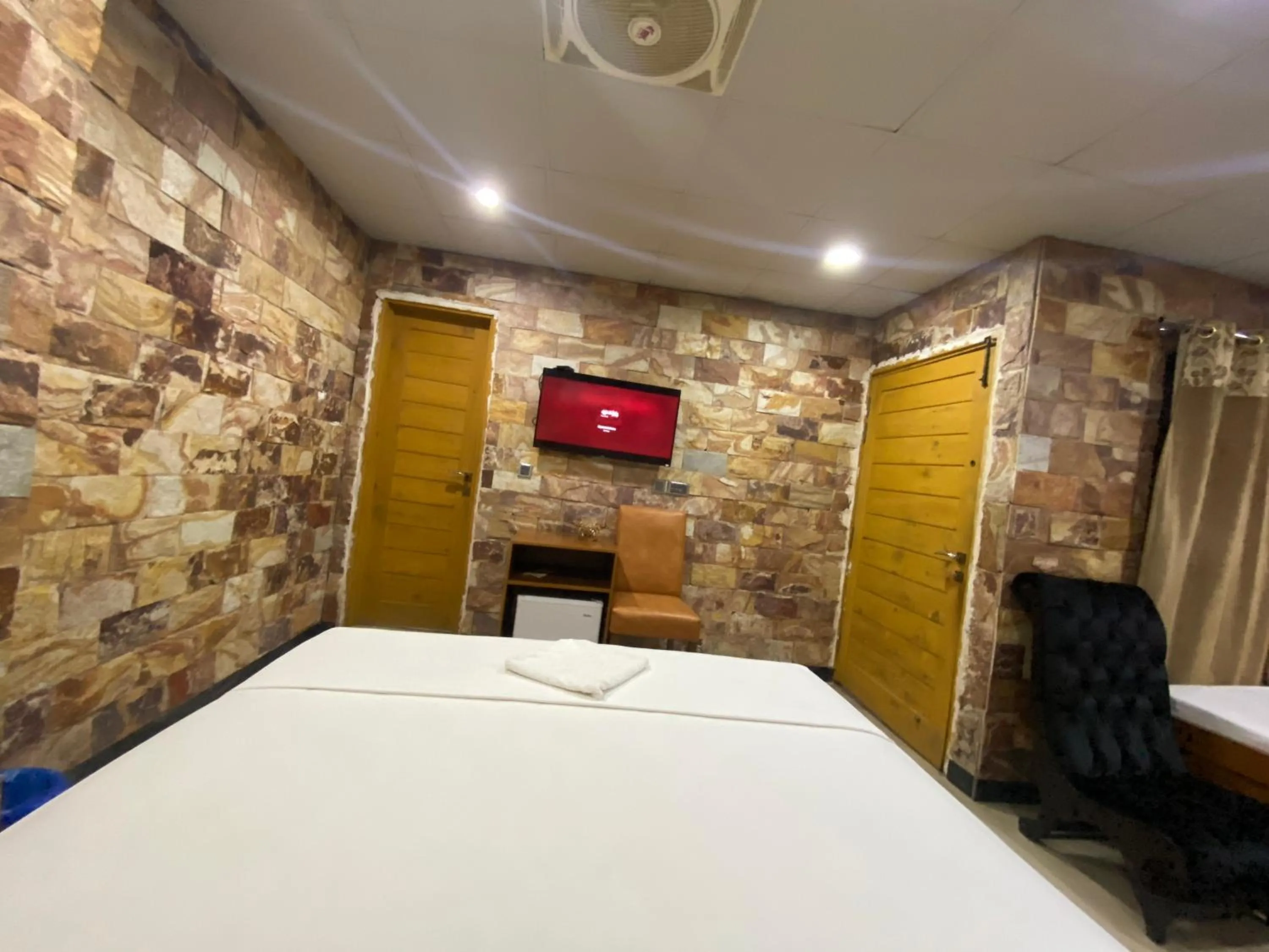 Bed in Hotel Vista Inn DHA