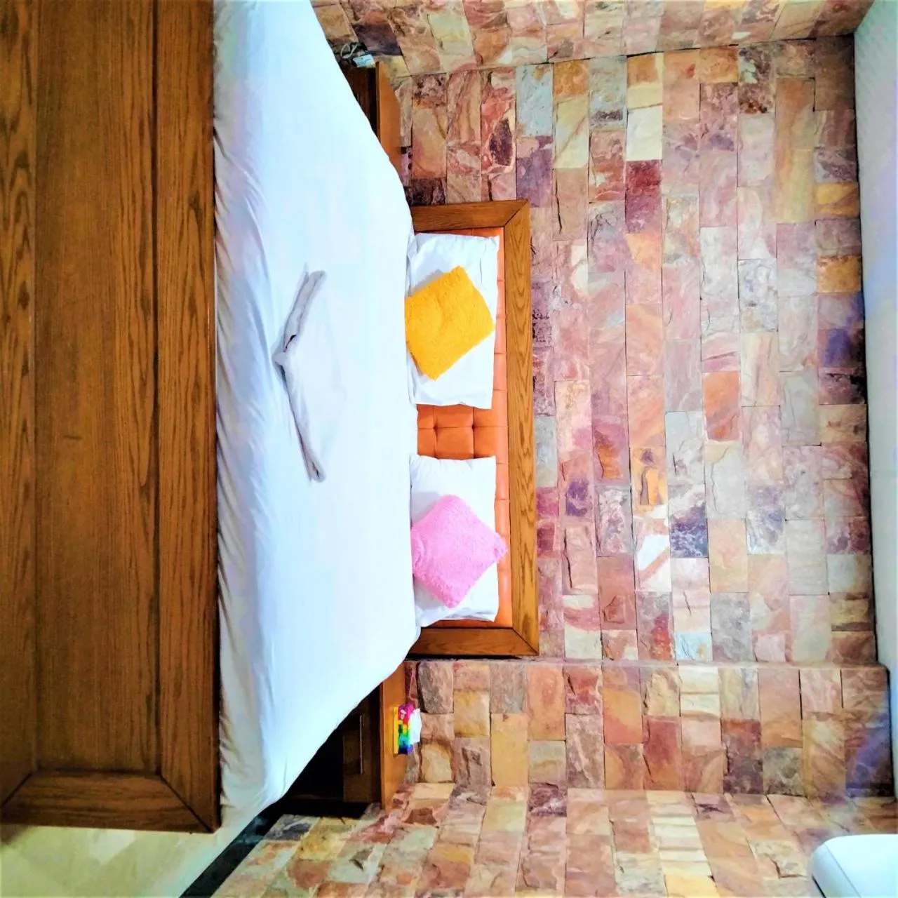 Bed in Hotel Vista Inn DHA