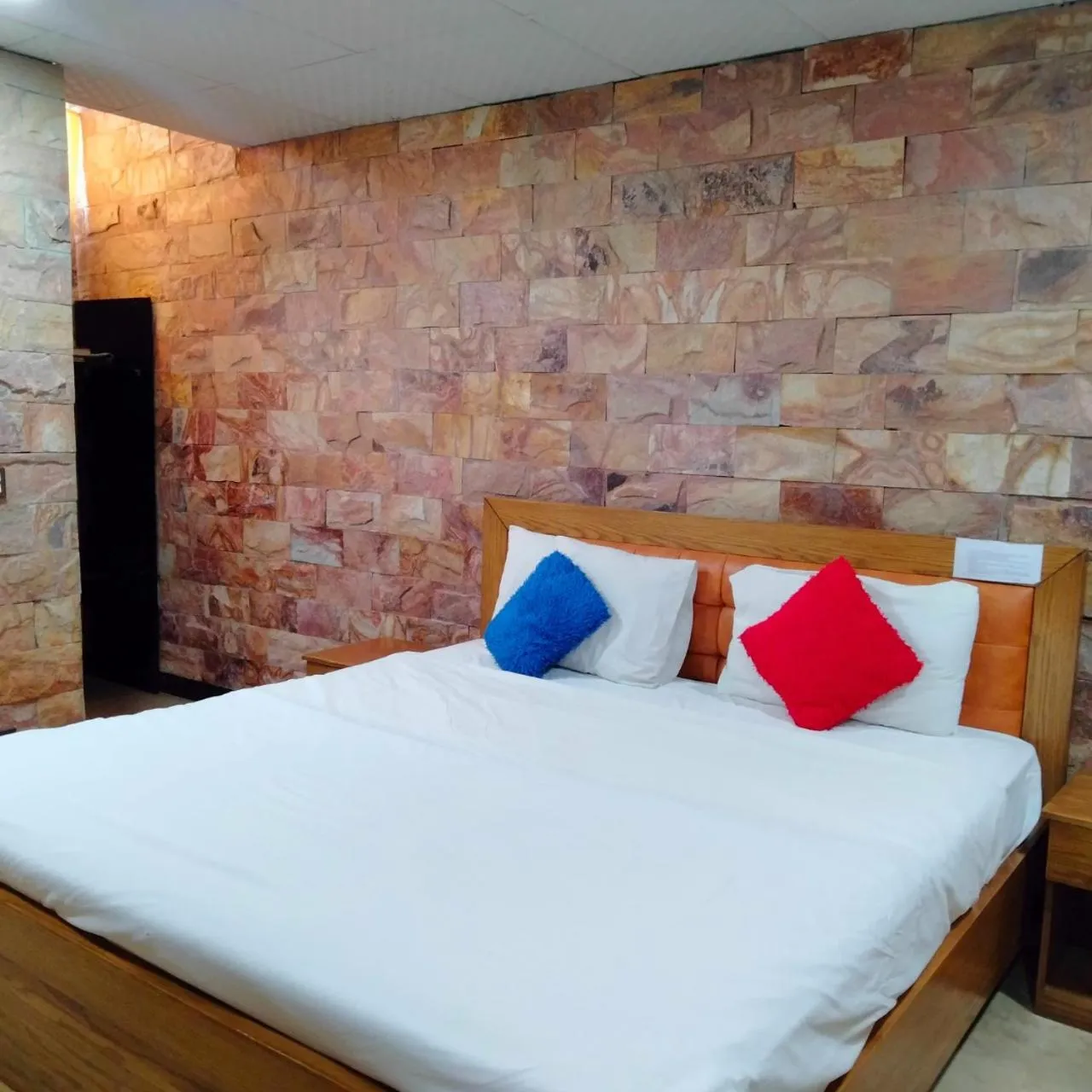 Bed in Hotel Vista Inn DHA