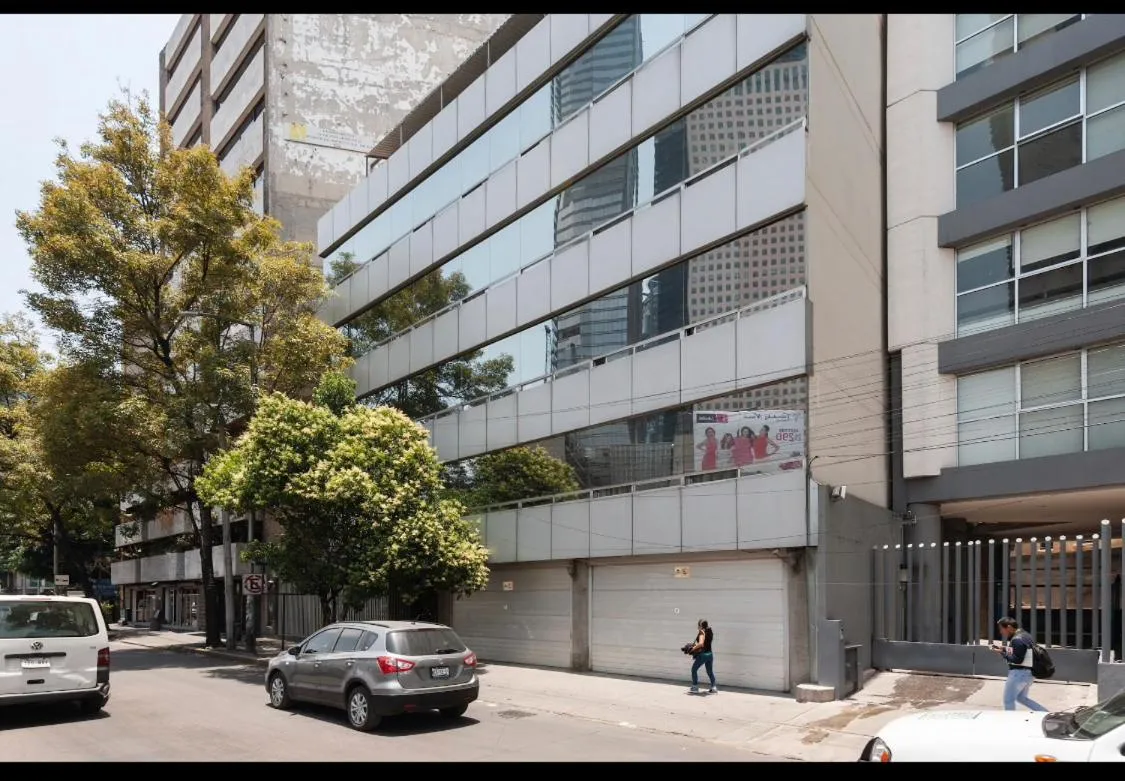 Facade/entrance in Suites Melchor Ocampo 445