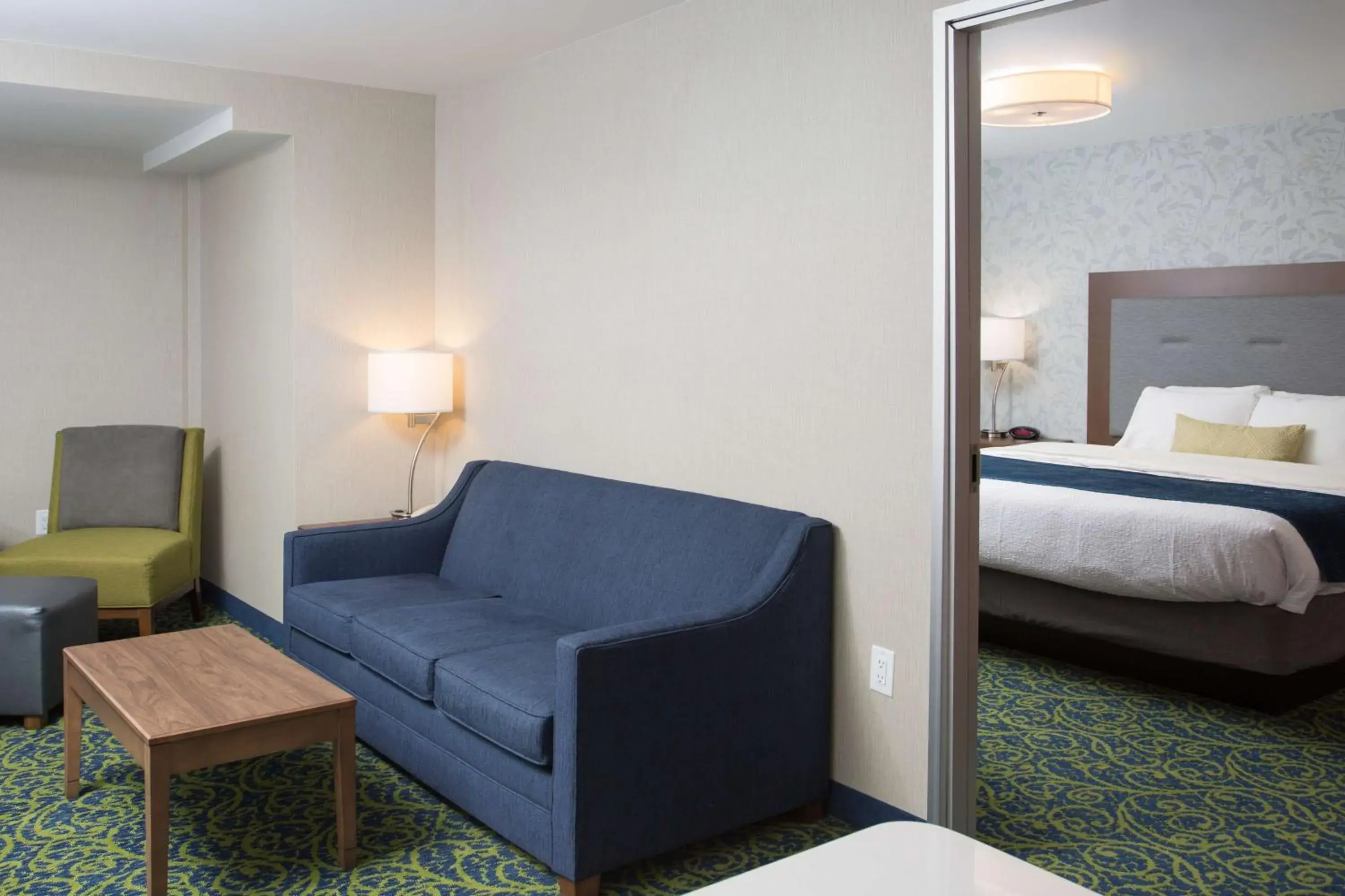 Bedroom, Bed in Best Western Plus Portsmouth Hotel & Suites Bedroom, Bed in Best Western Plus Portsmouth Hotel & Suites