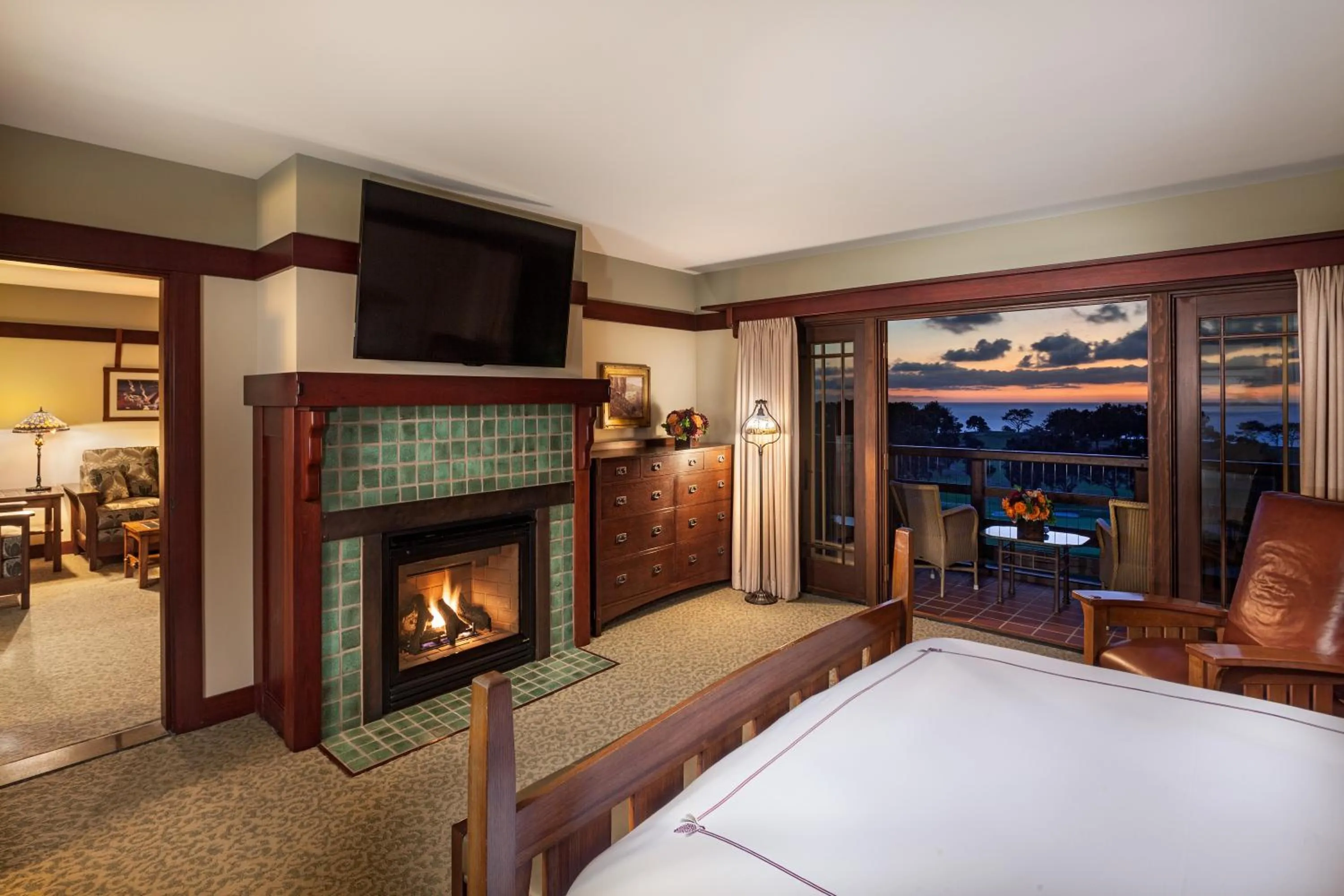 Bedroom, Bed in The Lodge at Torrey Pines