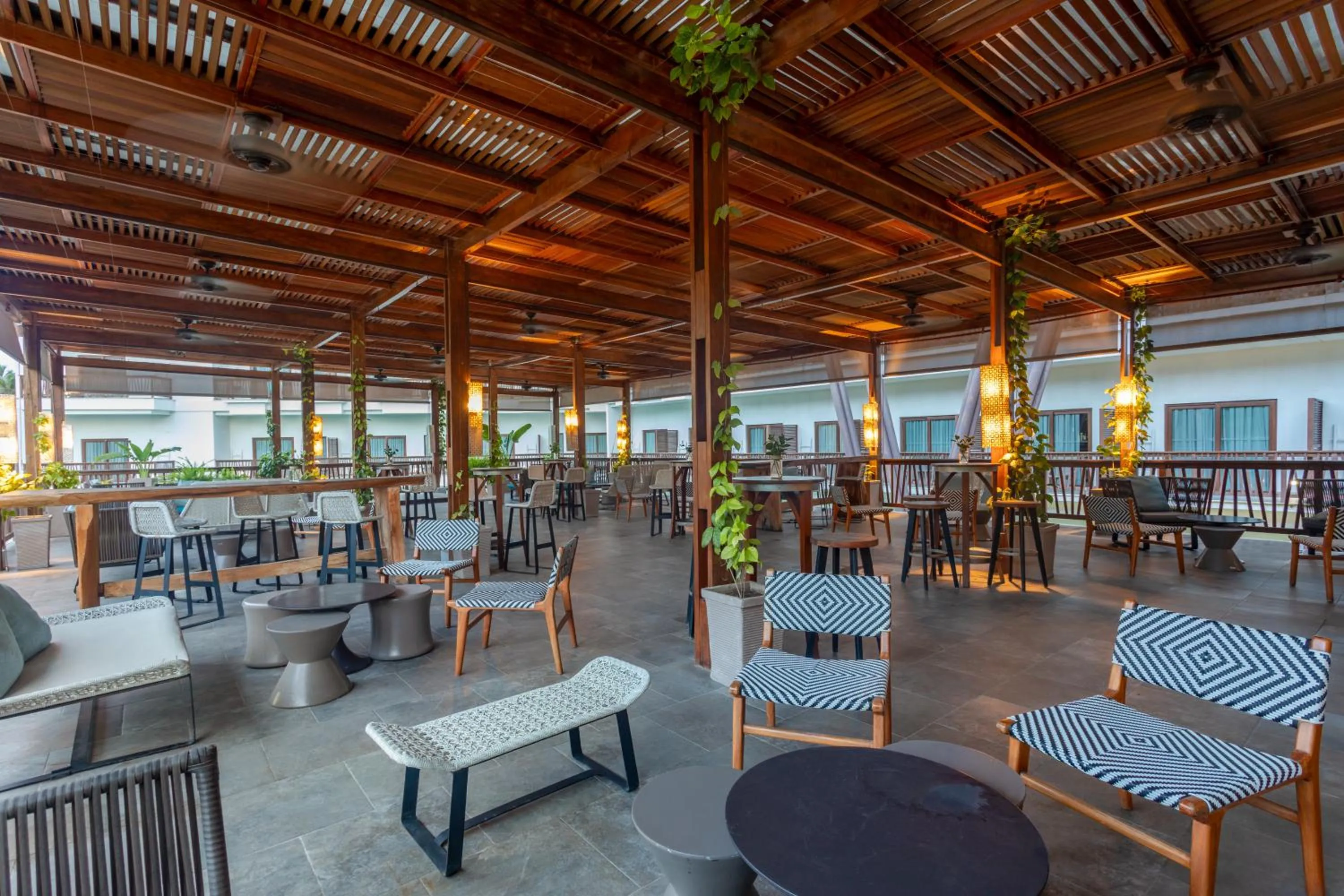 Restaurant/places to eat in Grand Sirenis Cartagena