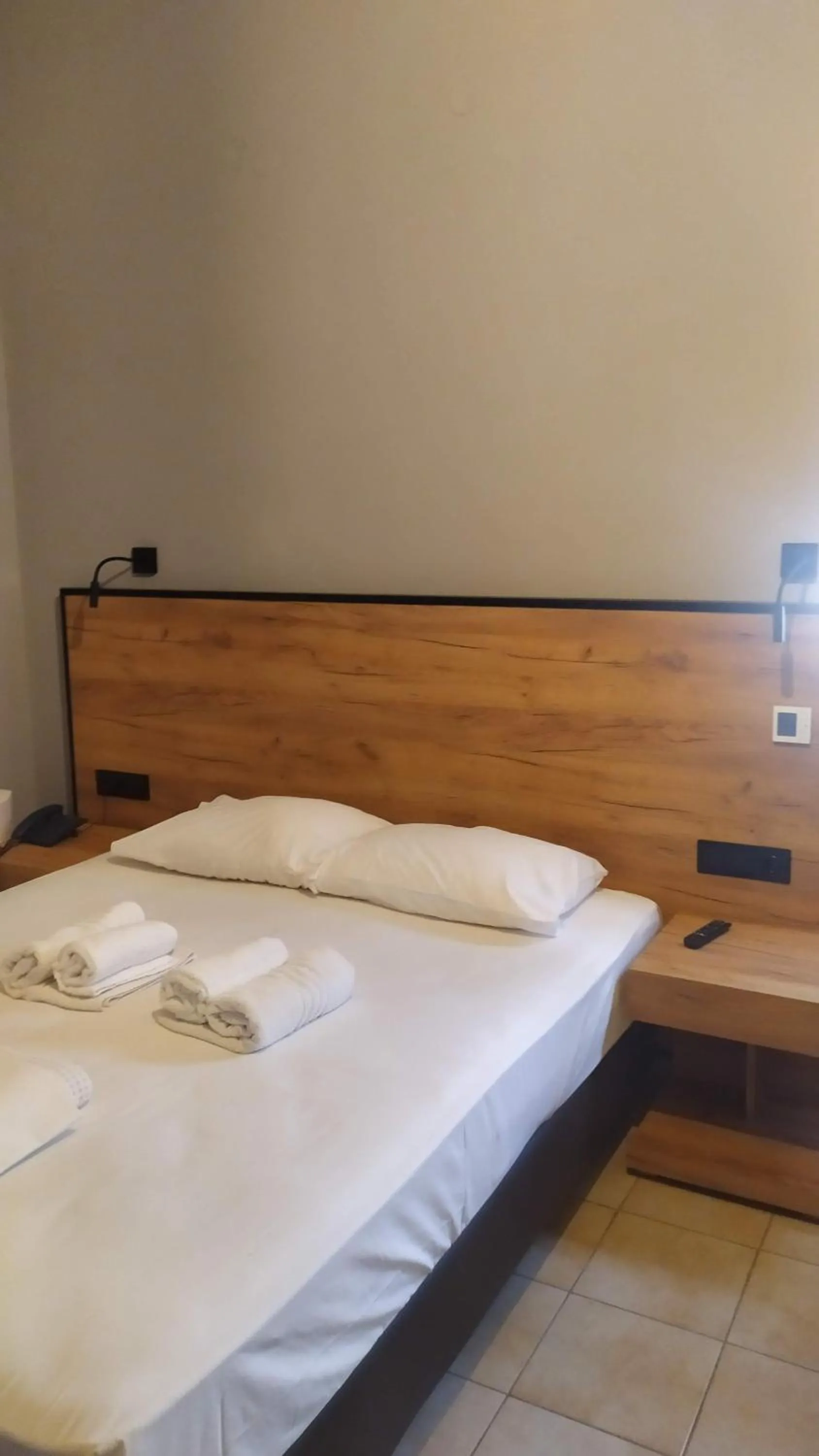 Photo of the whole room, Bed in Hotel Plaza
