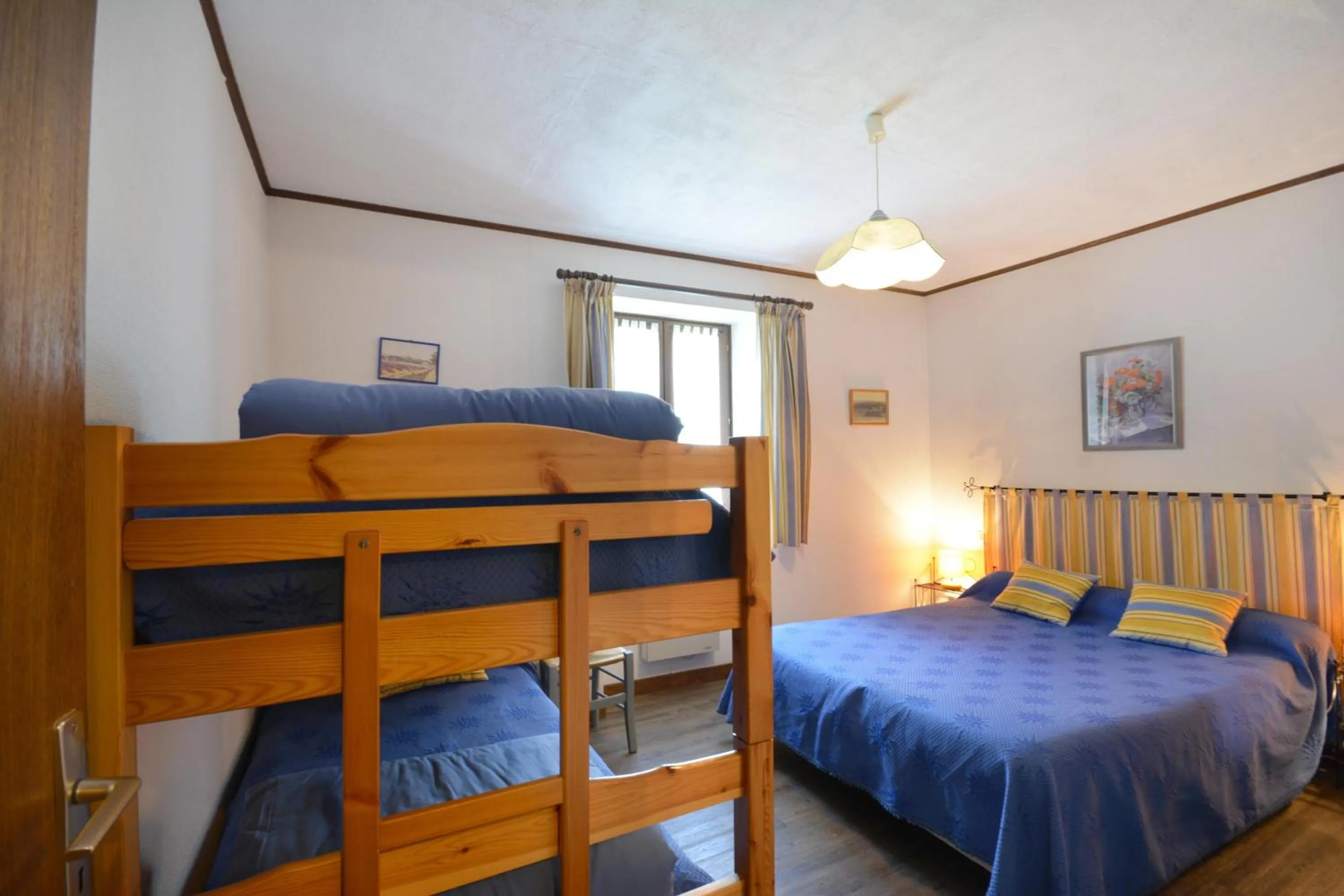 Photo of the whole room, Bed in Chambre d'Hôtes Au Vieux Chêne