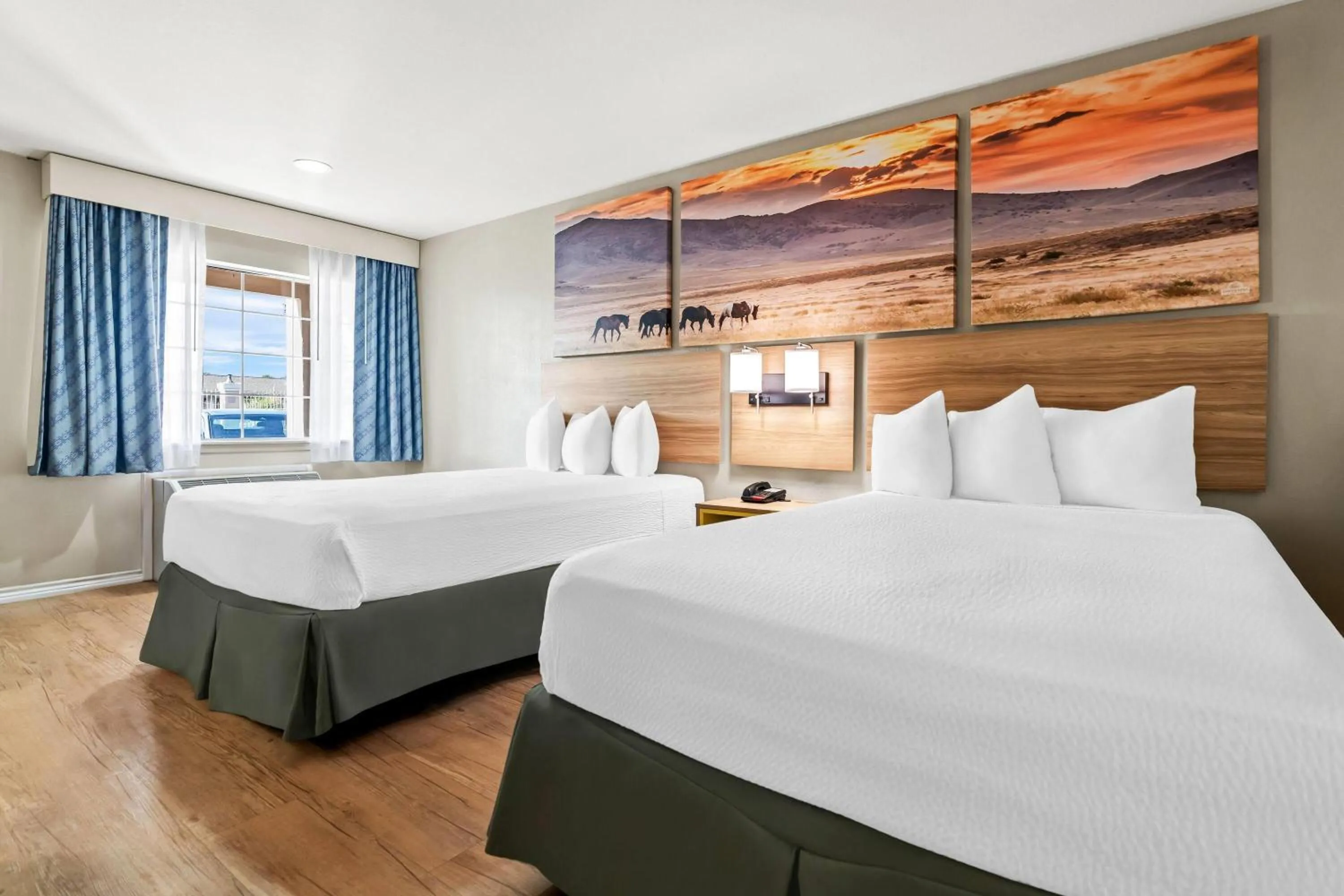 Bed in Days Inn by Wyndham Nacogdoches/SFA University/Downtown