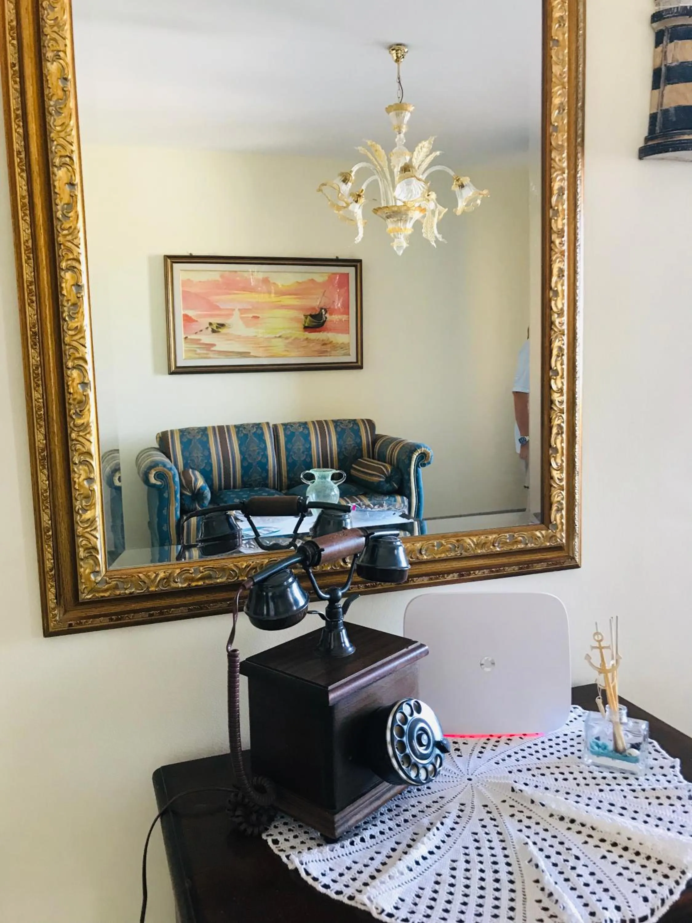 Communal lounge/ TV room in Le stanze di Botticelli