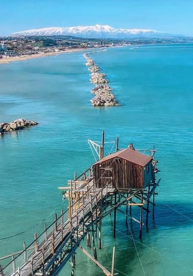 Natural landscape in Le stanze di Botticelli