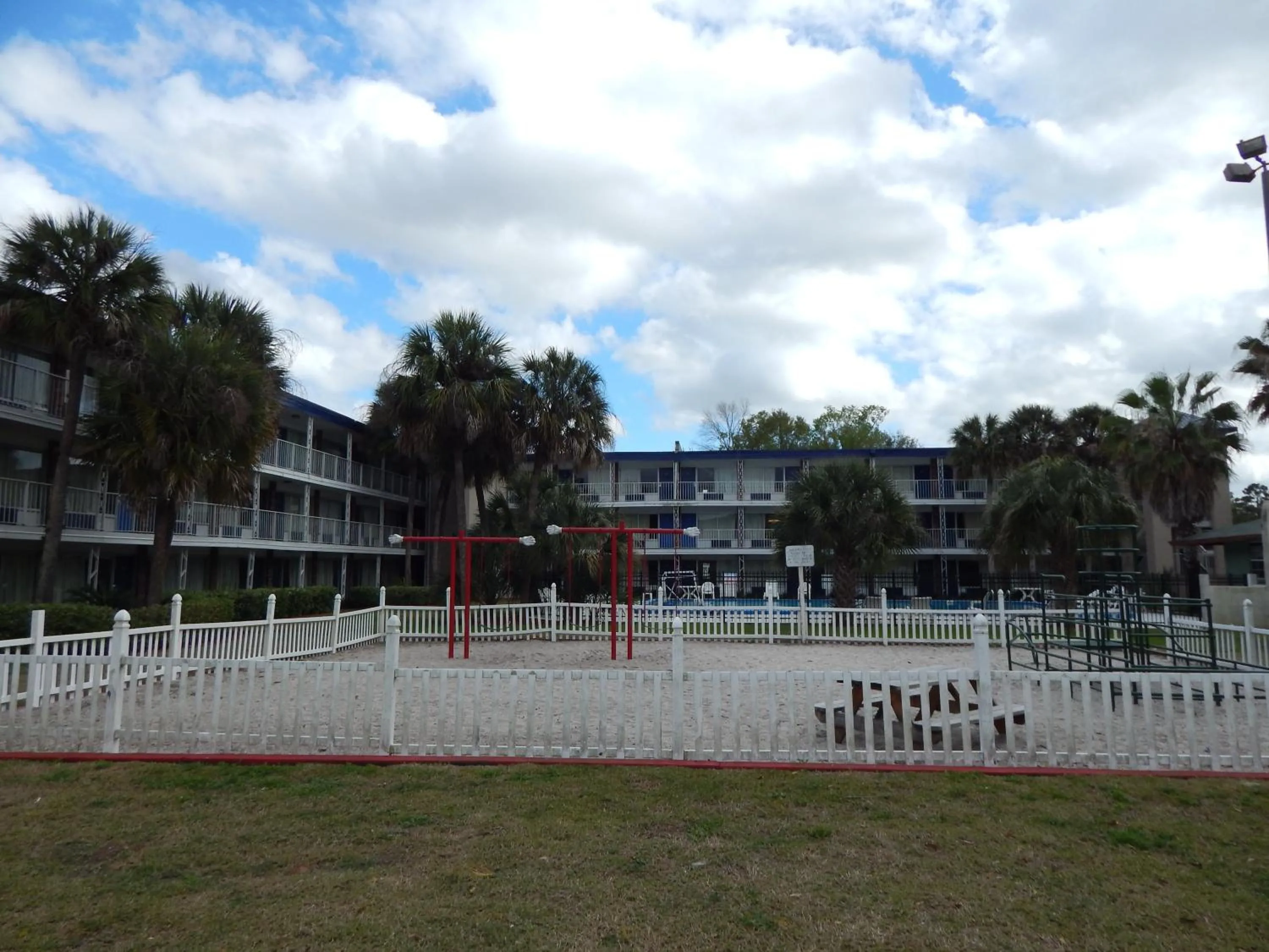 Facade/entrance in Knights Inn - Plant City