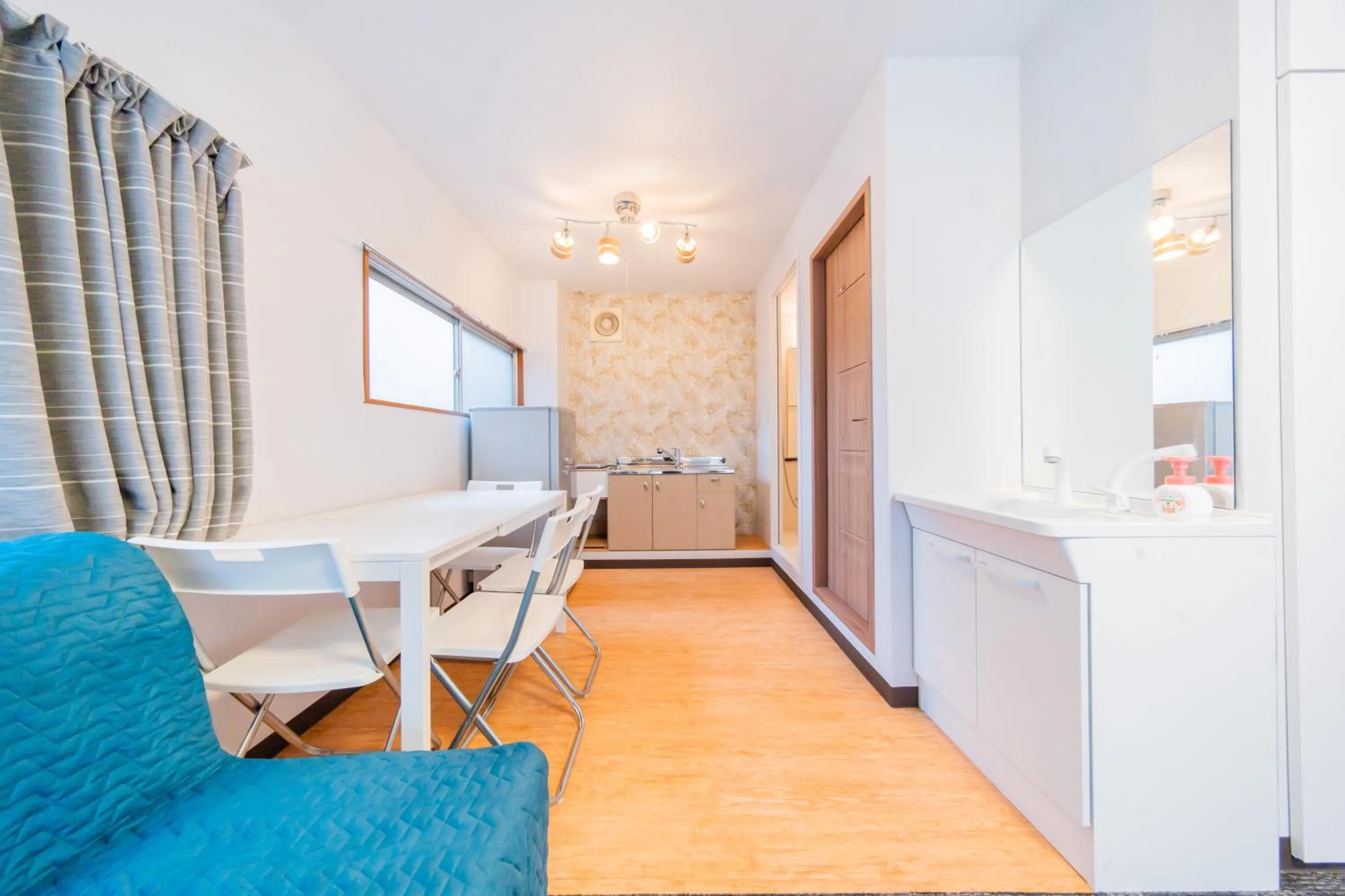 Kitchen or kitchenette, Bed in Tokyo SA Ryokan