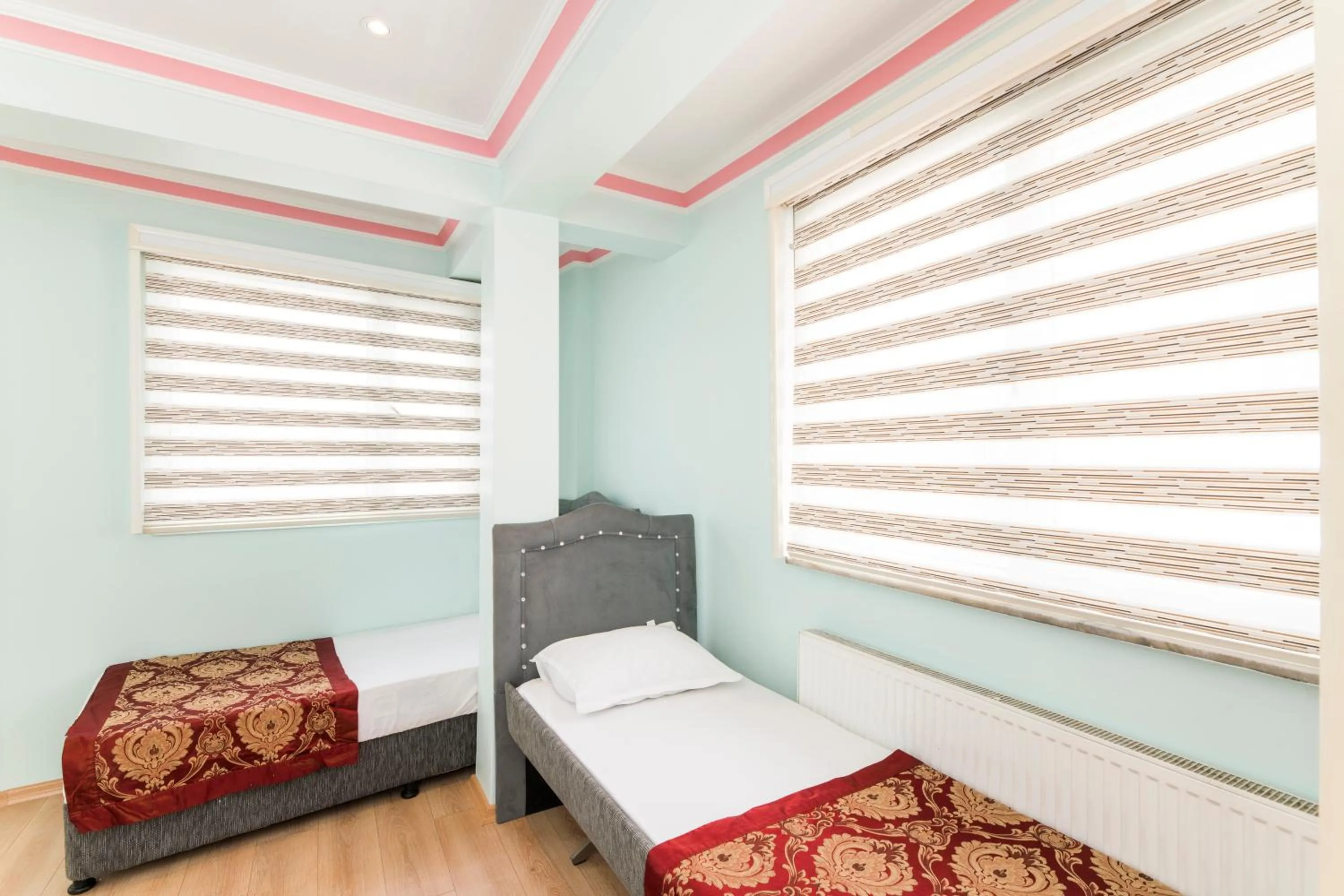 TAXİM ELEGANCE SUİTES