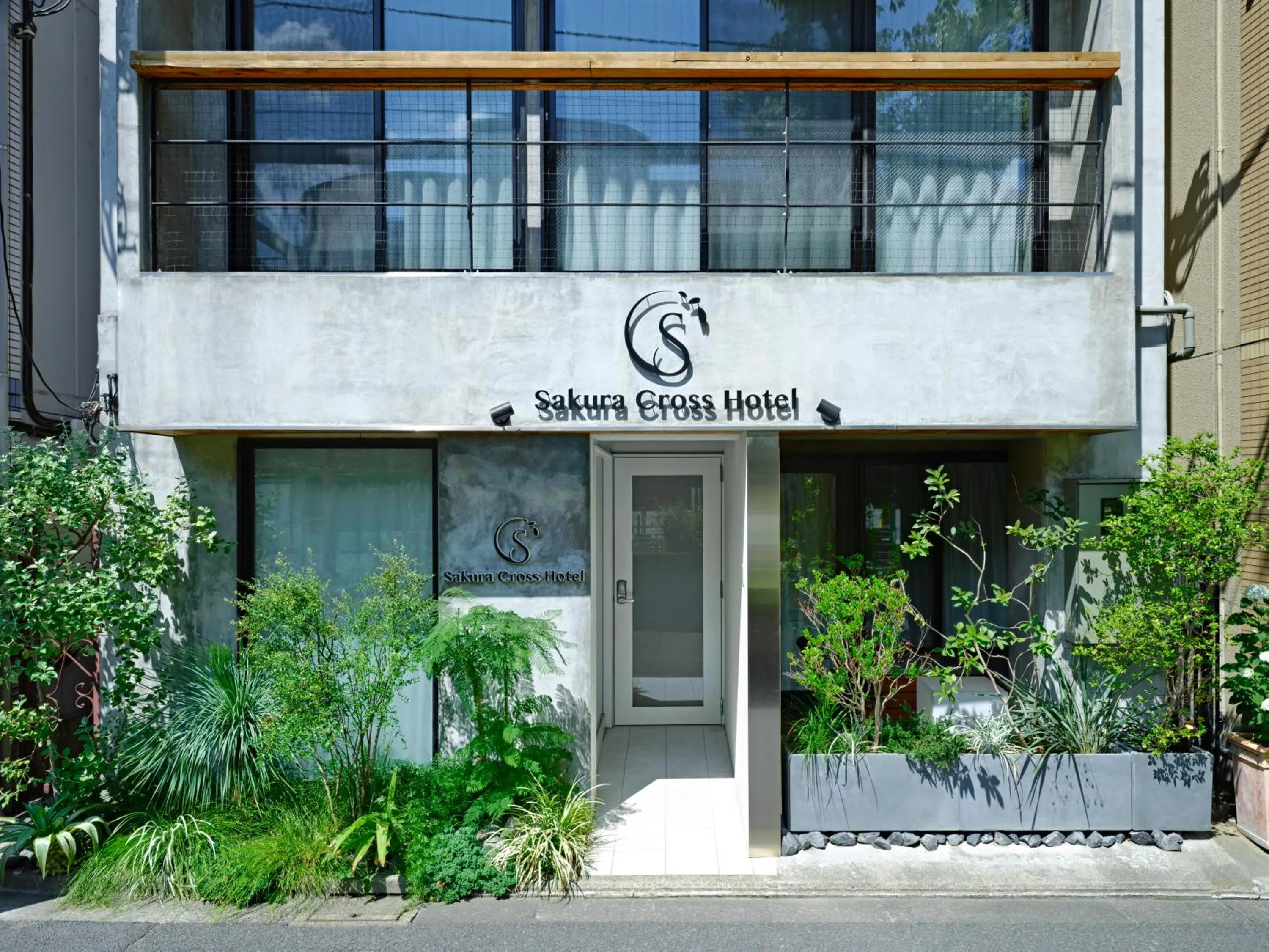 Property building in Sakura Cross Hotel Tokyo Kayabacho