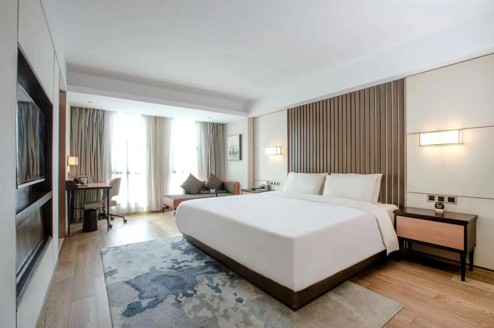 Bed in Xi'an Bell Tower Atour S Wu Hotel