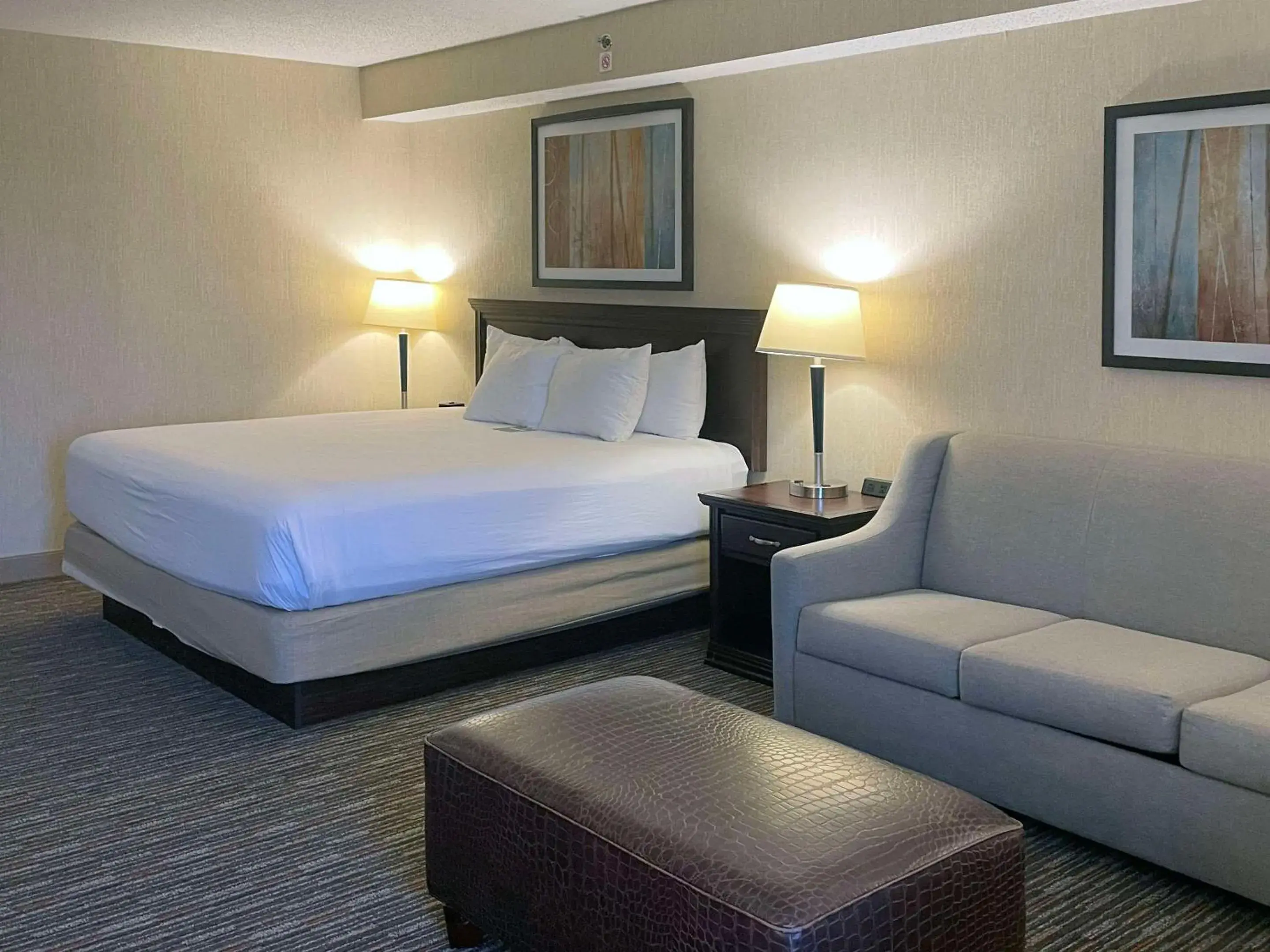 Bedroom, Bed in Prado Hotel by Choice Hotels Bedroom, Bed in Prado Hotel by Choice Hotels