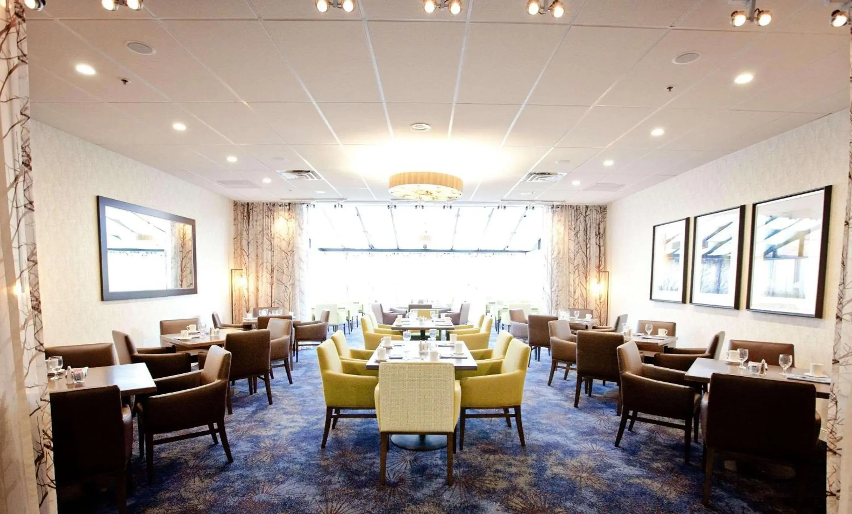 Restaurant/places to eat in Radisson Hotel Corning Restaurant/places to eat in Radisson Hotel Corning