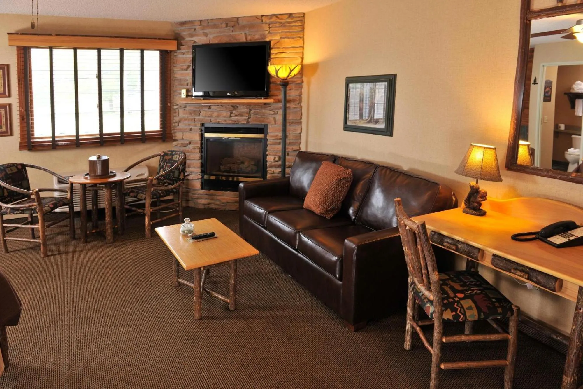 Seating area in Boarders Inn & Suites by Cobblestone Hotels in Waukon