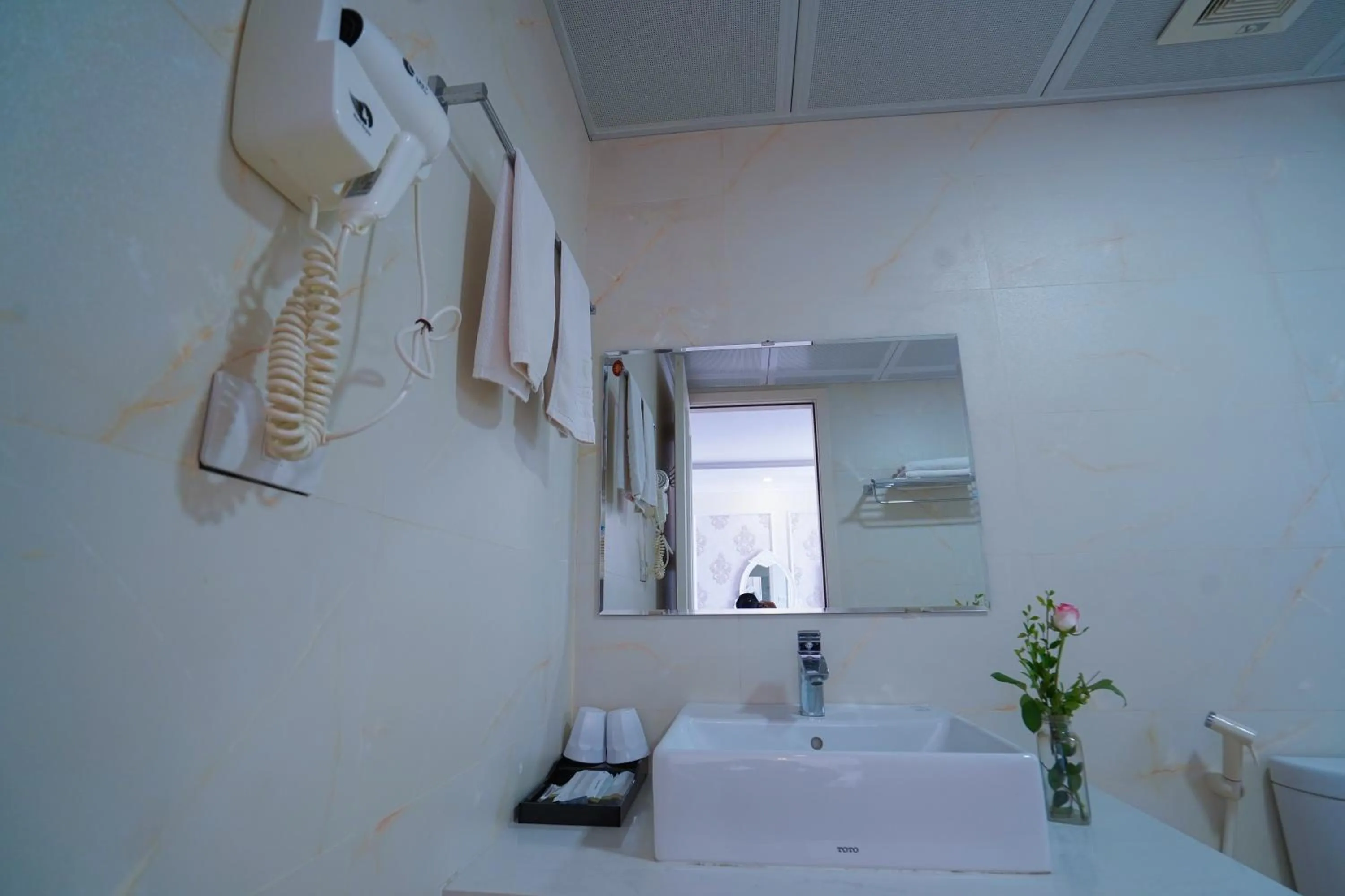 Bathroom in Osaka Ha Long Hotel