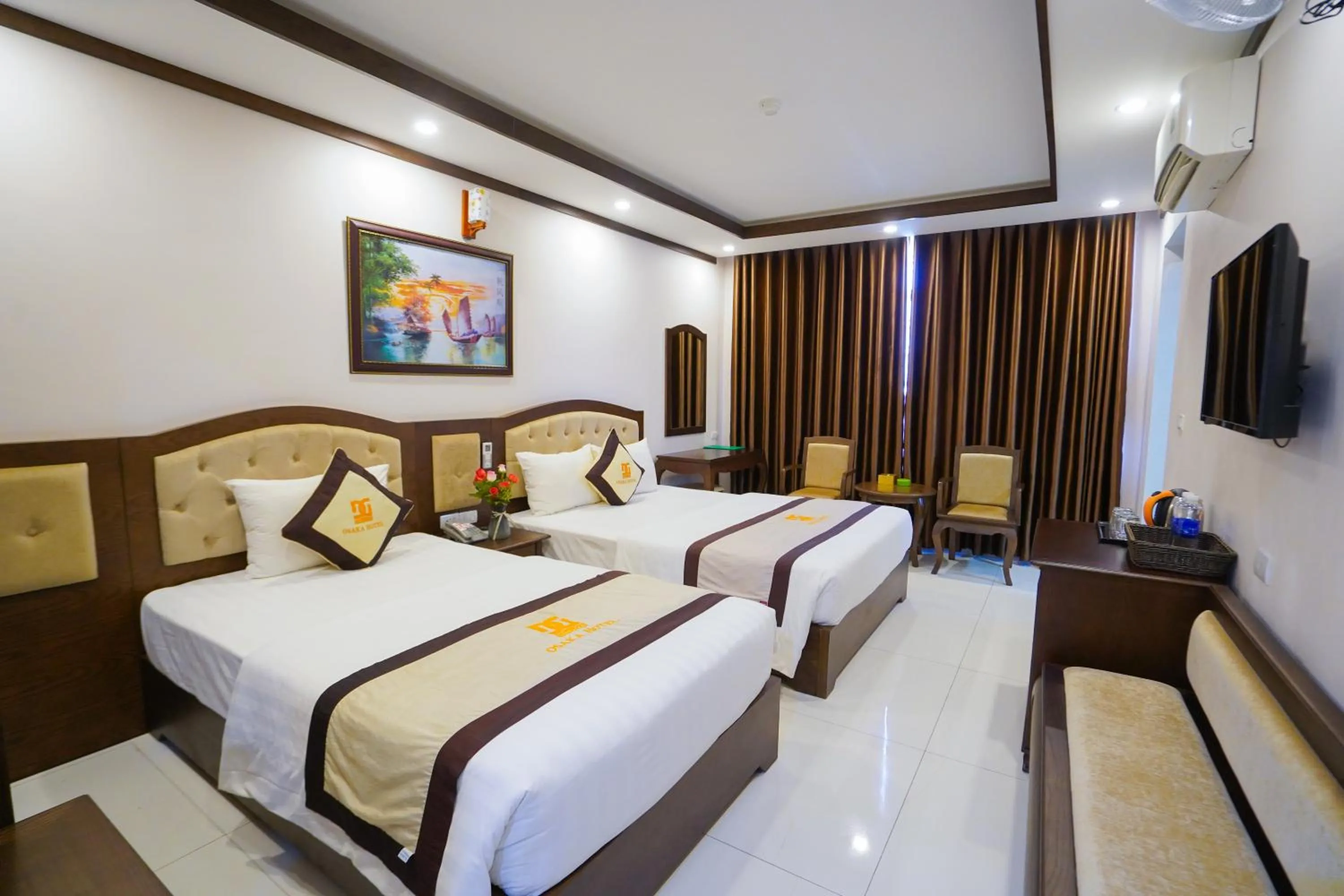 Bedroom in Osaka Ha Long Hotel