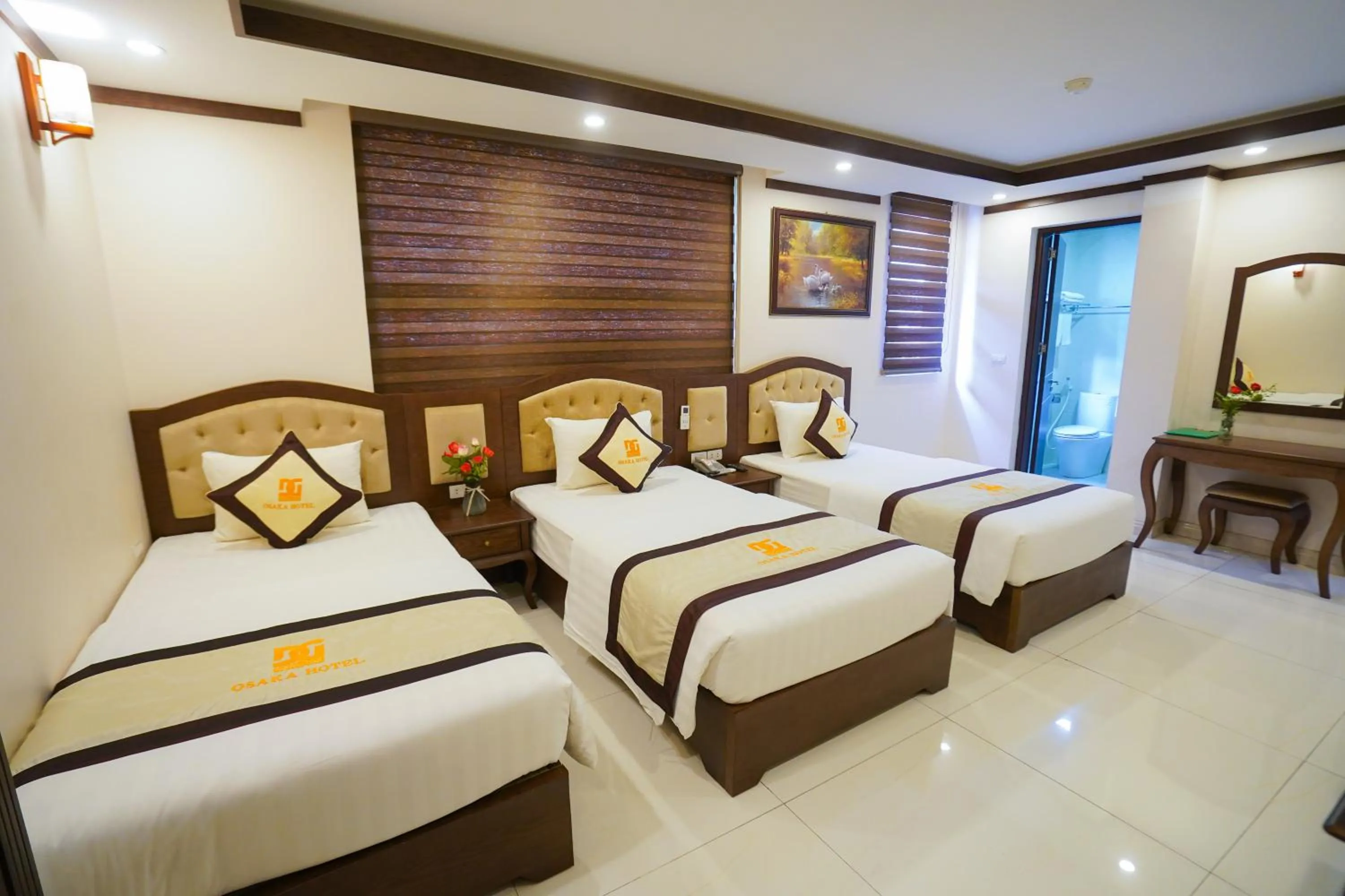 Bedroom in Osaka Ha Long Hotel