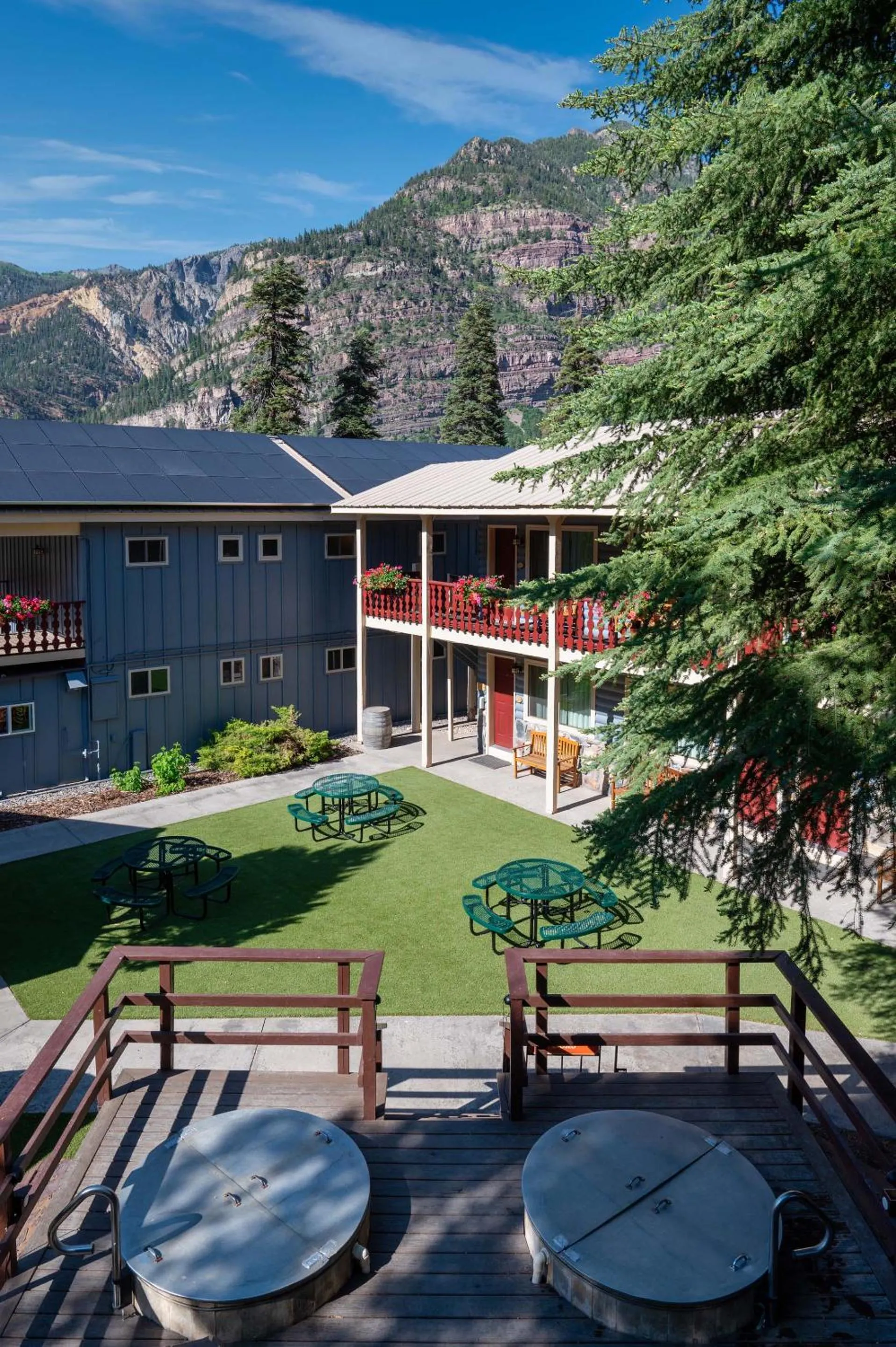 Property building in Box Canyon Lodge and Hot Springs