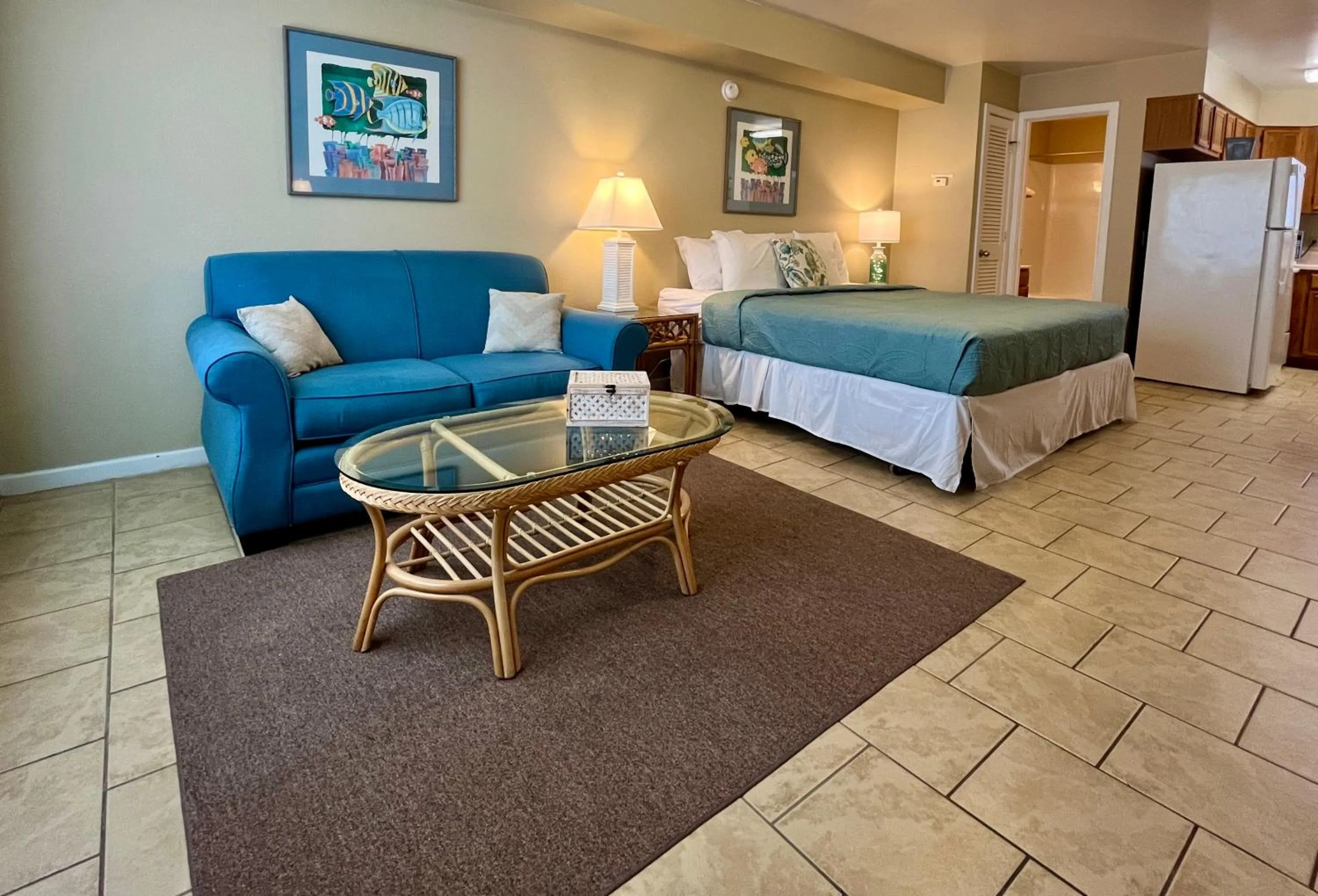 Bedroom, Bed in Cape Hatteras Motel