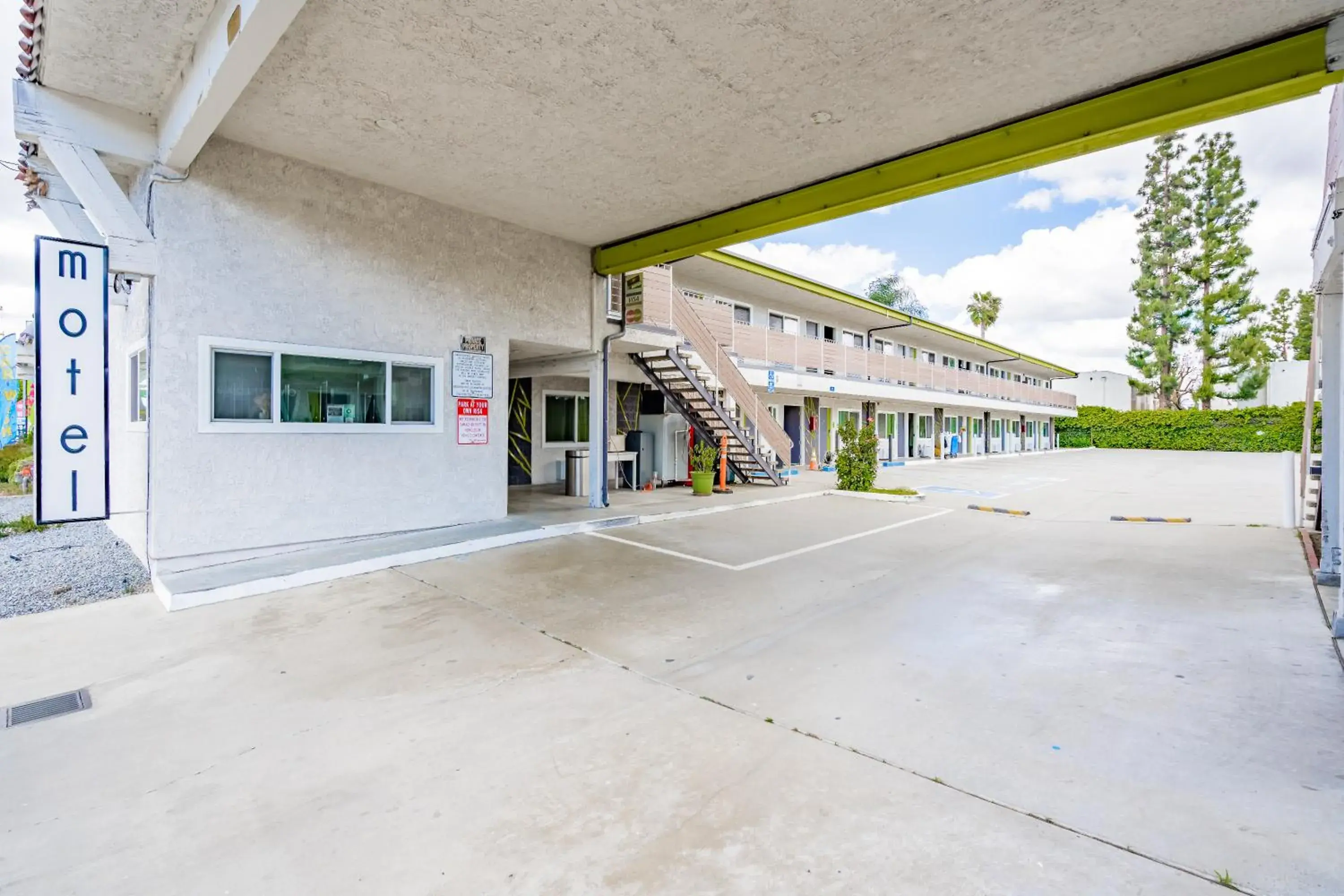 Exclusivo Inn and Suites Exclusivo Inn and Suites