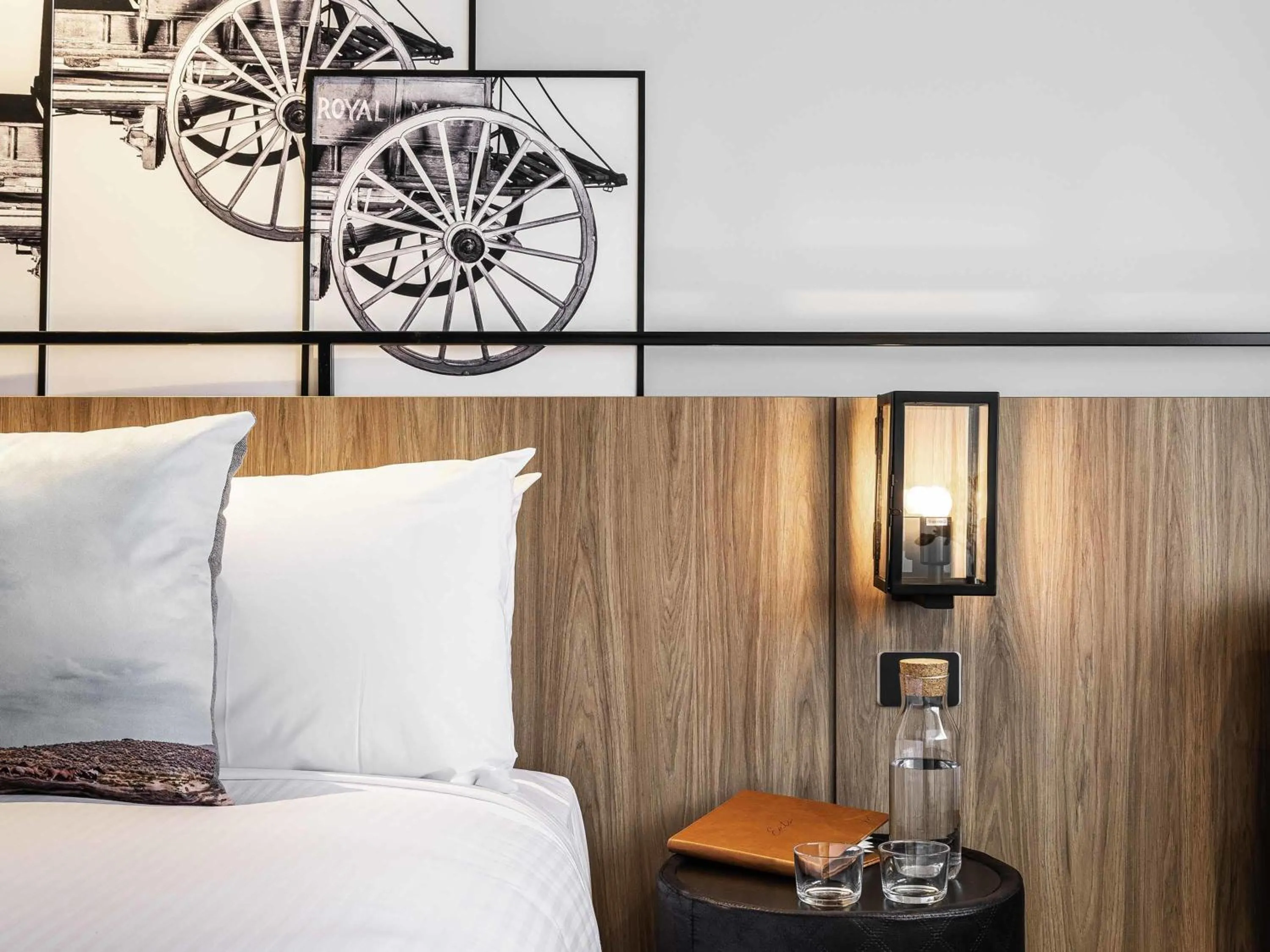 Bedroom, Bed in Mercure Sydney Rouse Hill