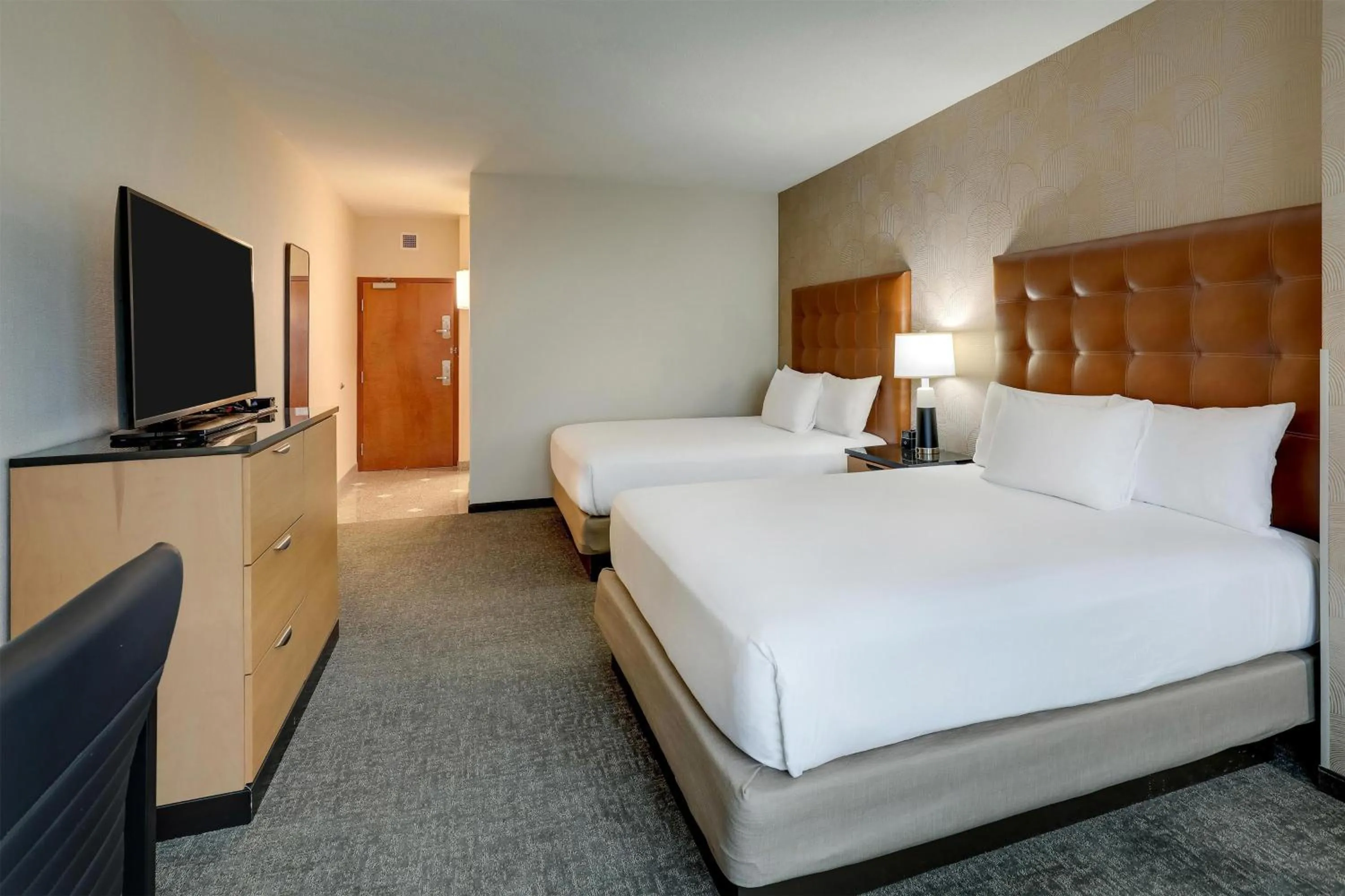 Bedroom, Bed in Drury Inn & Suites Montgomery