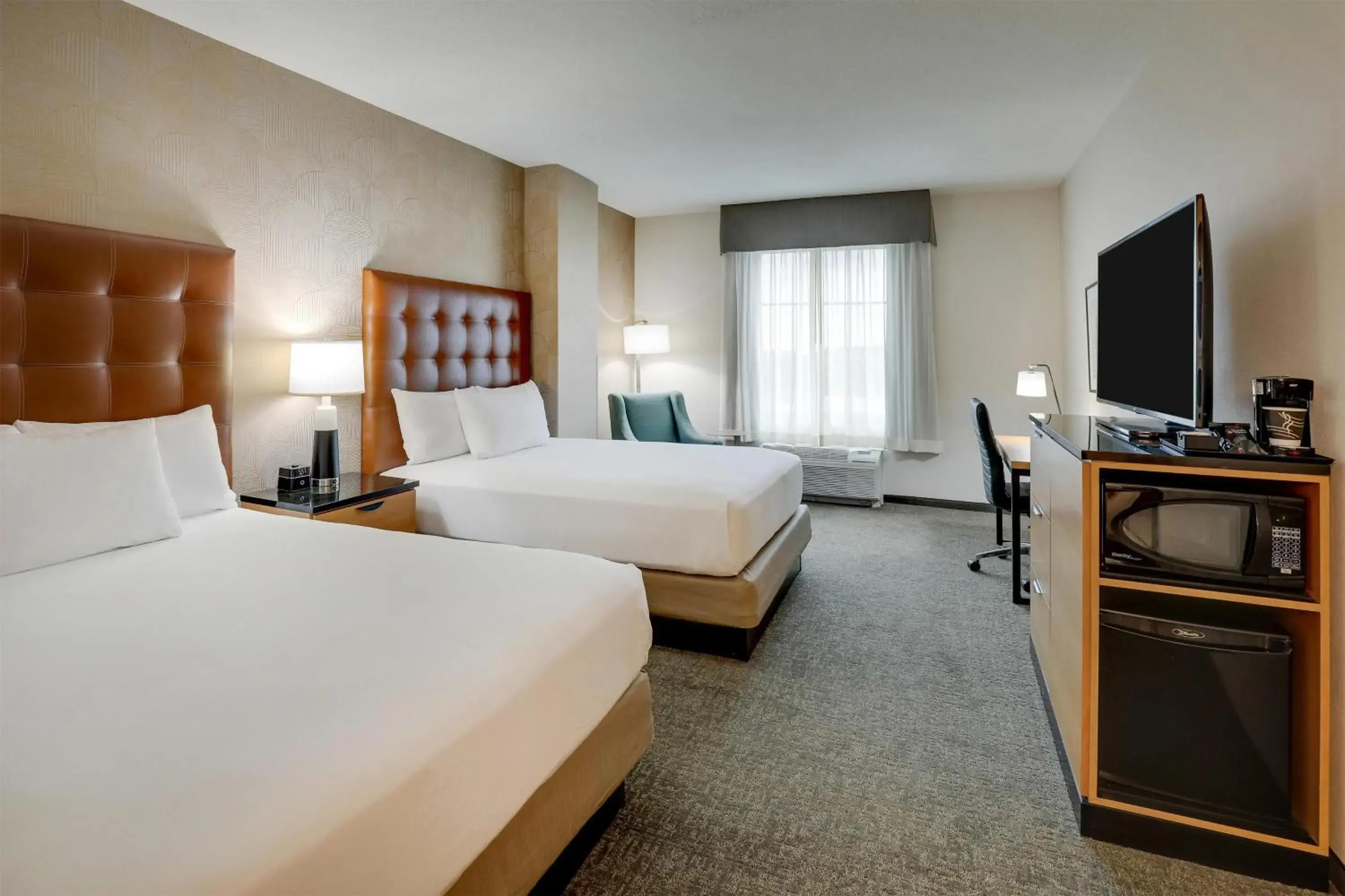 Deluxe Queen Room with Two Queen Beds in Drury Inn & Suites Montgomery Deluxe Queen Room with Two Queen Beds in Drury Inn & Suites Montgomery