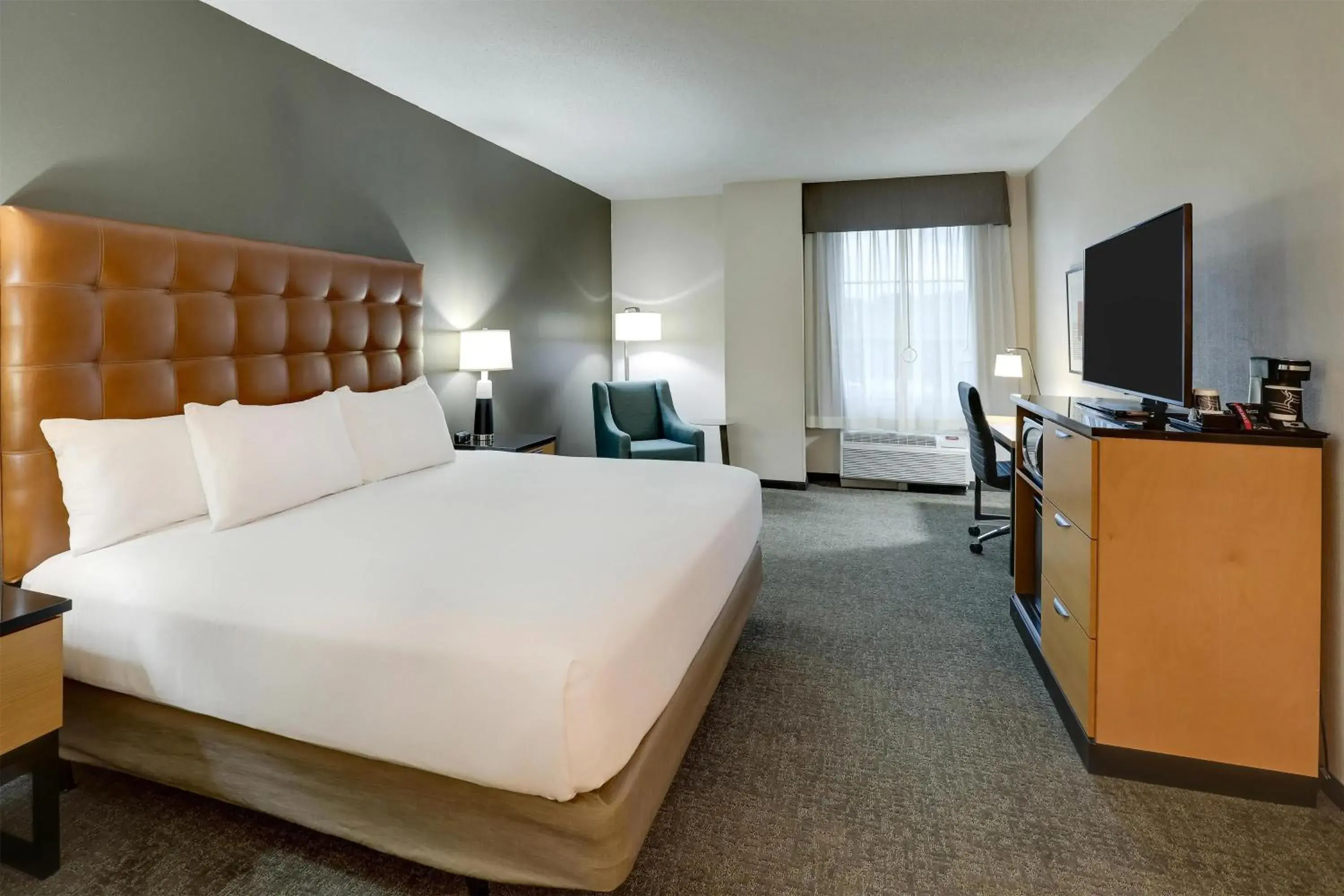 Bedroom, Bed in Drury Inn & Suites Montgomery Bedroom, Bed in Drury Inn & Suites Montgomery