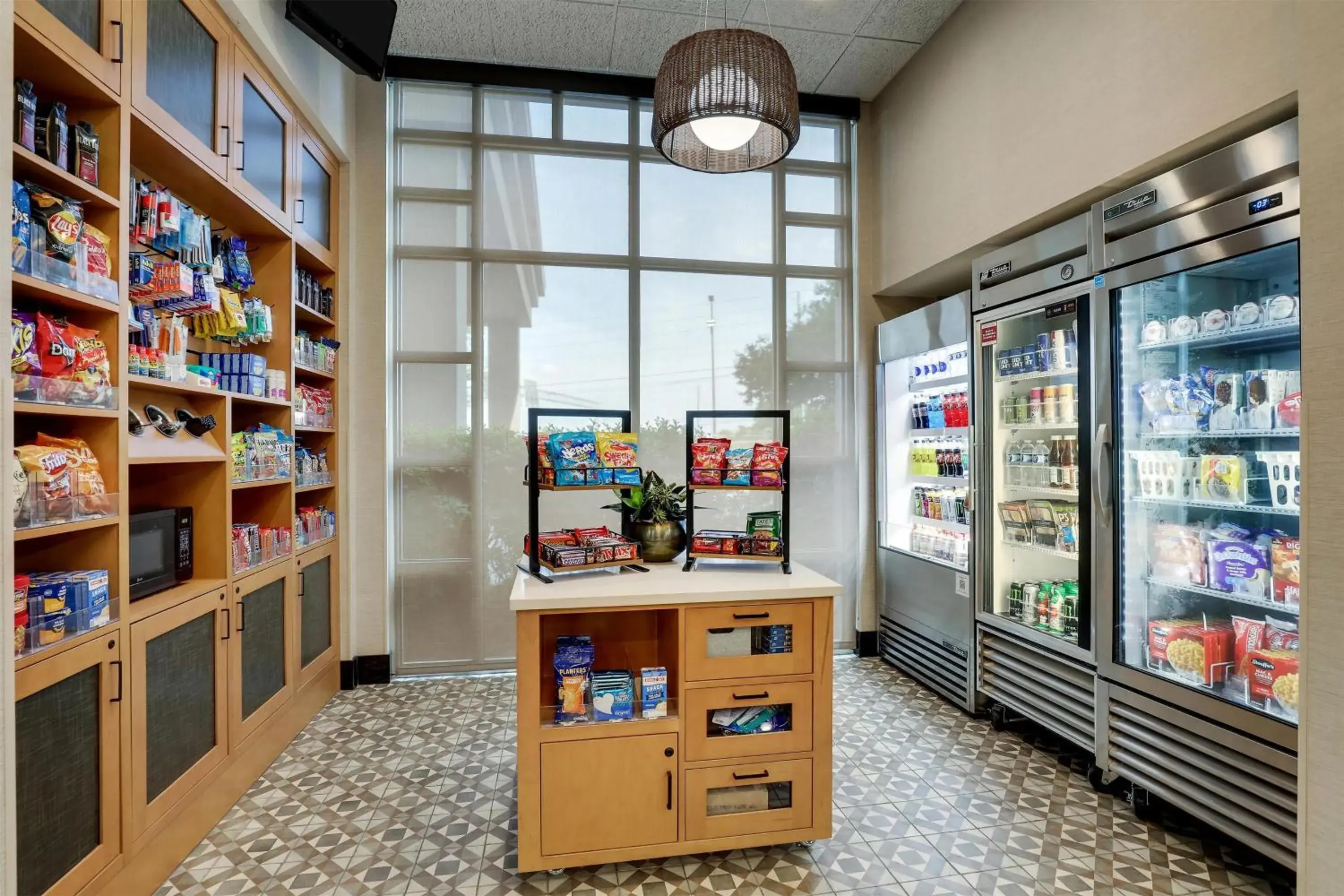 Property building in Drury Inn & Suites Montgomery Property building in Drury Inn & Suites Montgomery