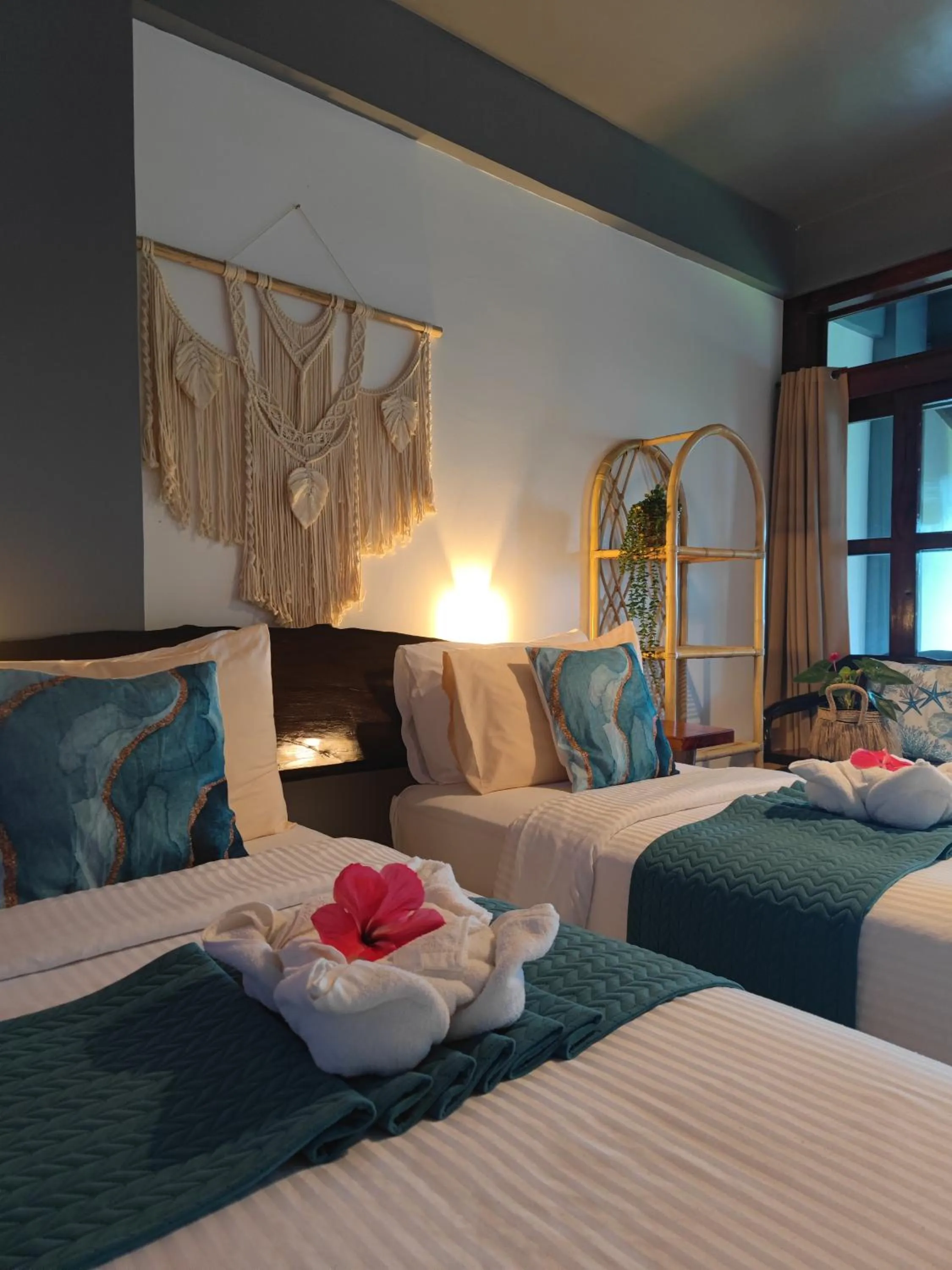 Bed in Daluyong Beach Resort