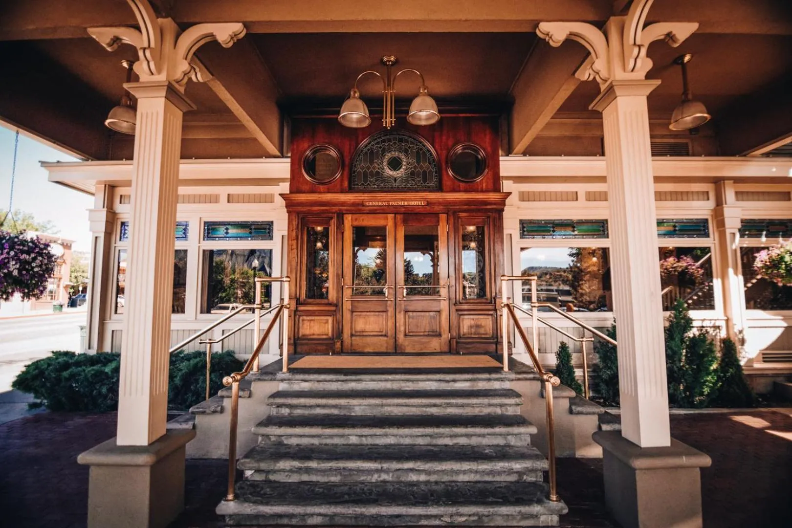 Facade/entrance in General Palmer Hotel