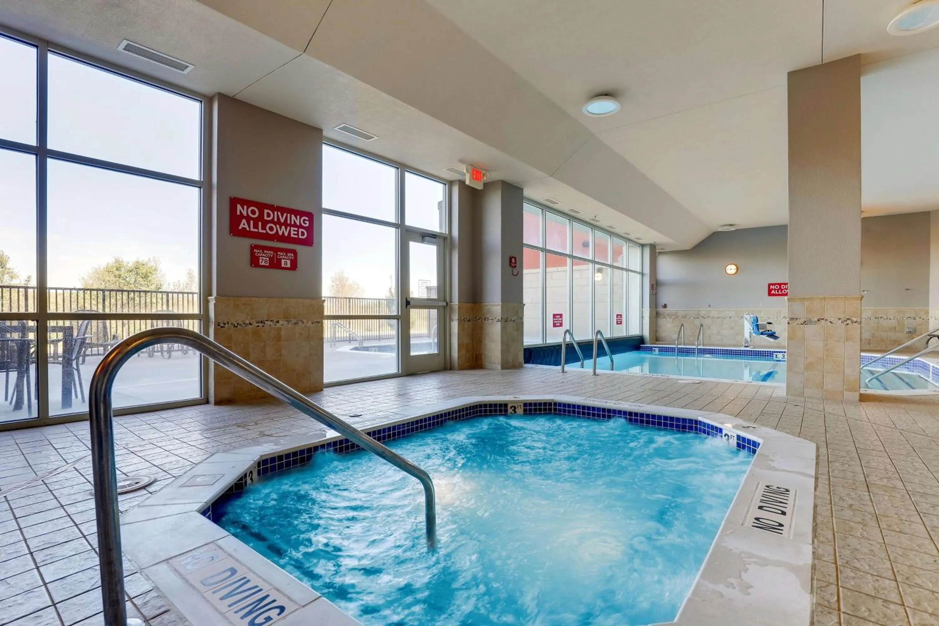 Pool view in Drury Inn & Suites Independence Kansas City