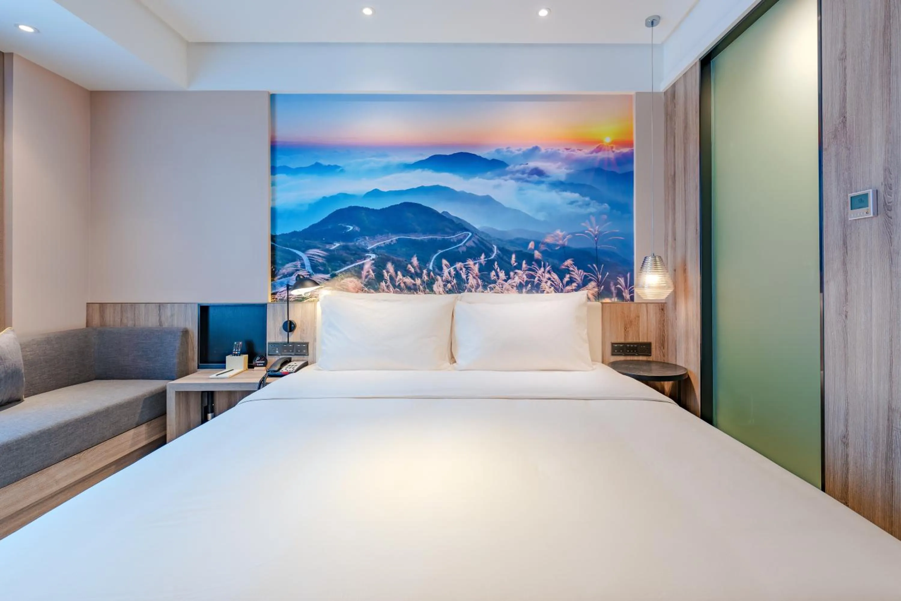 Bed in Atour Hotel (Wenzhou International Airport Olympic Sports Center)