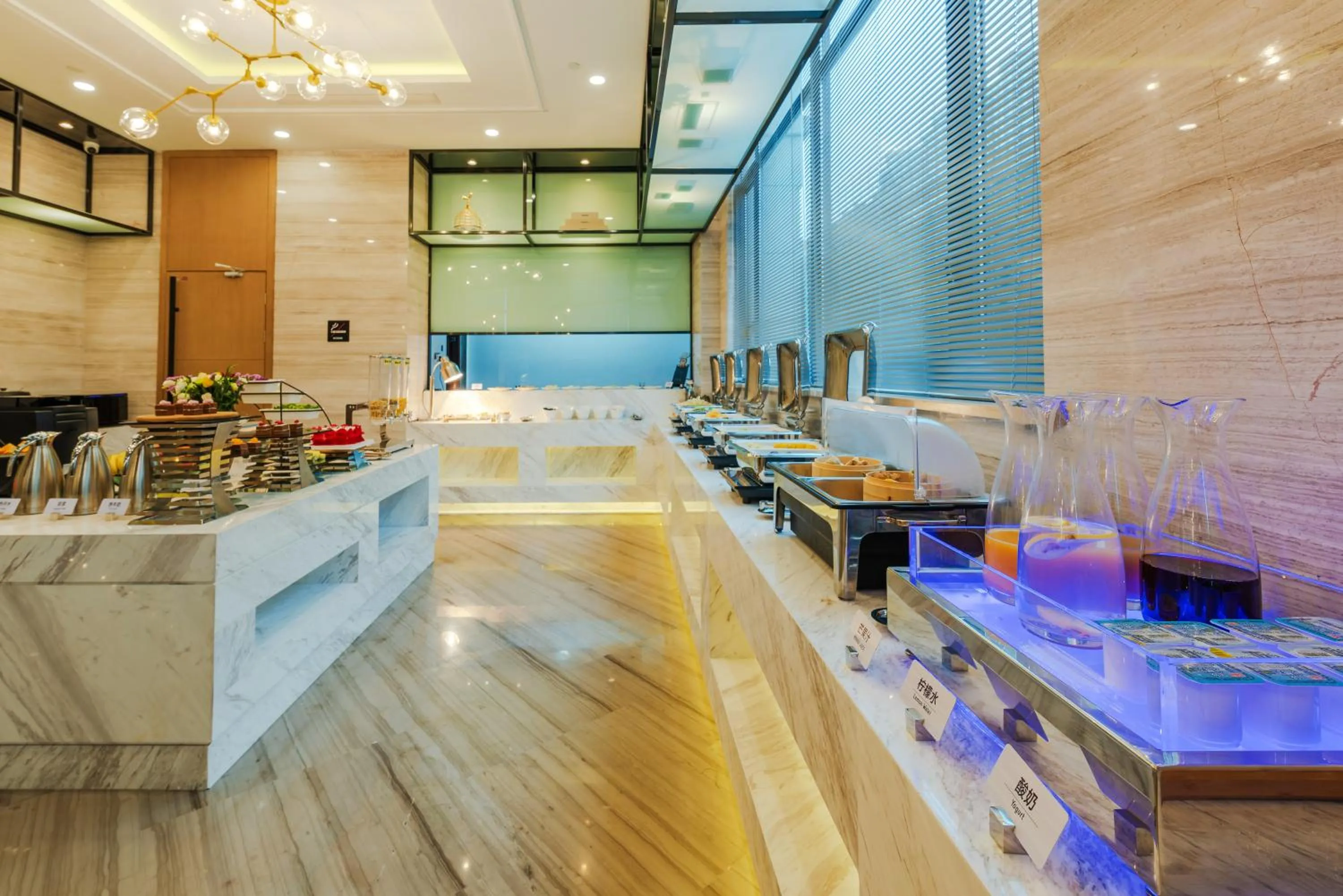 Restaurant/places to eat in Atour Hotel (Wenzhou International Airport Olympic Sports Center)