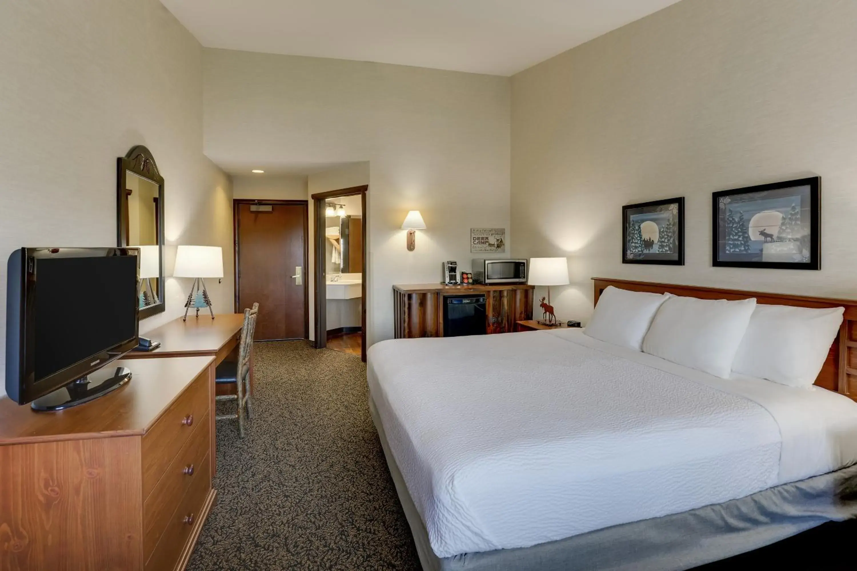 Photo of the whole room, Bed in Stoney Creek Hotel Columbia Photo of the whole room, Bed in Stoney Creek Hotel Columbia