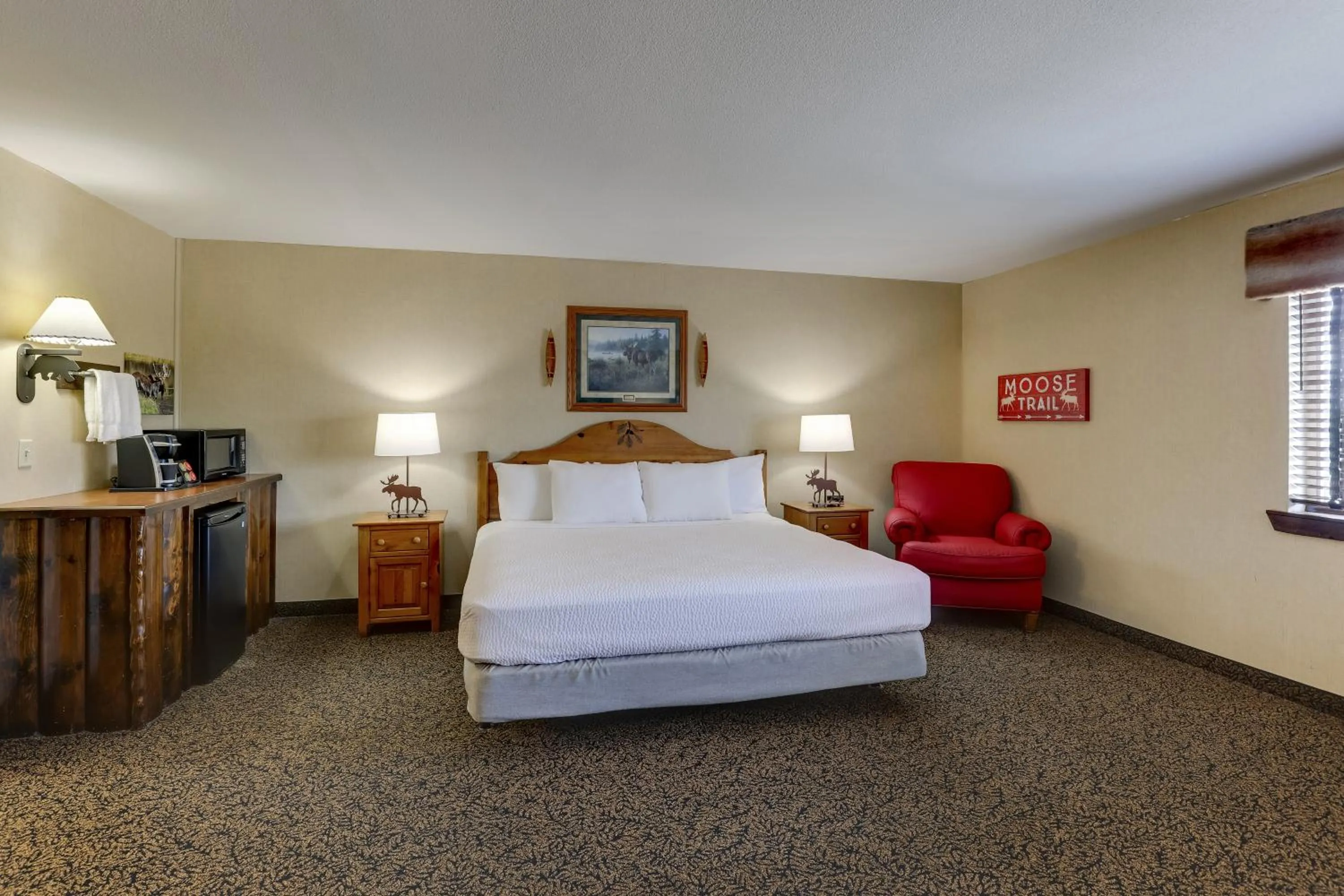 Photo of the whole room, Bed in Stoney Creek Hotel Columbia
