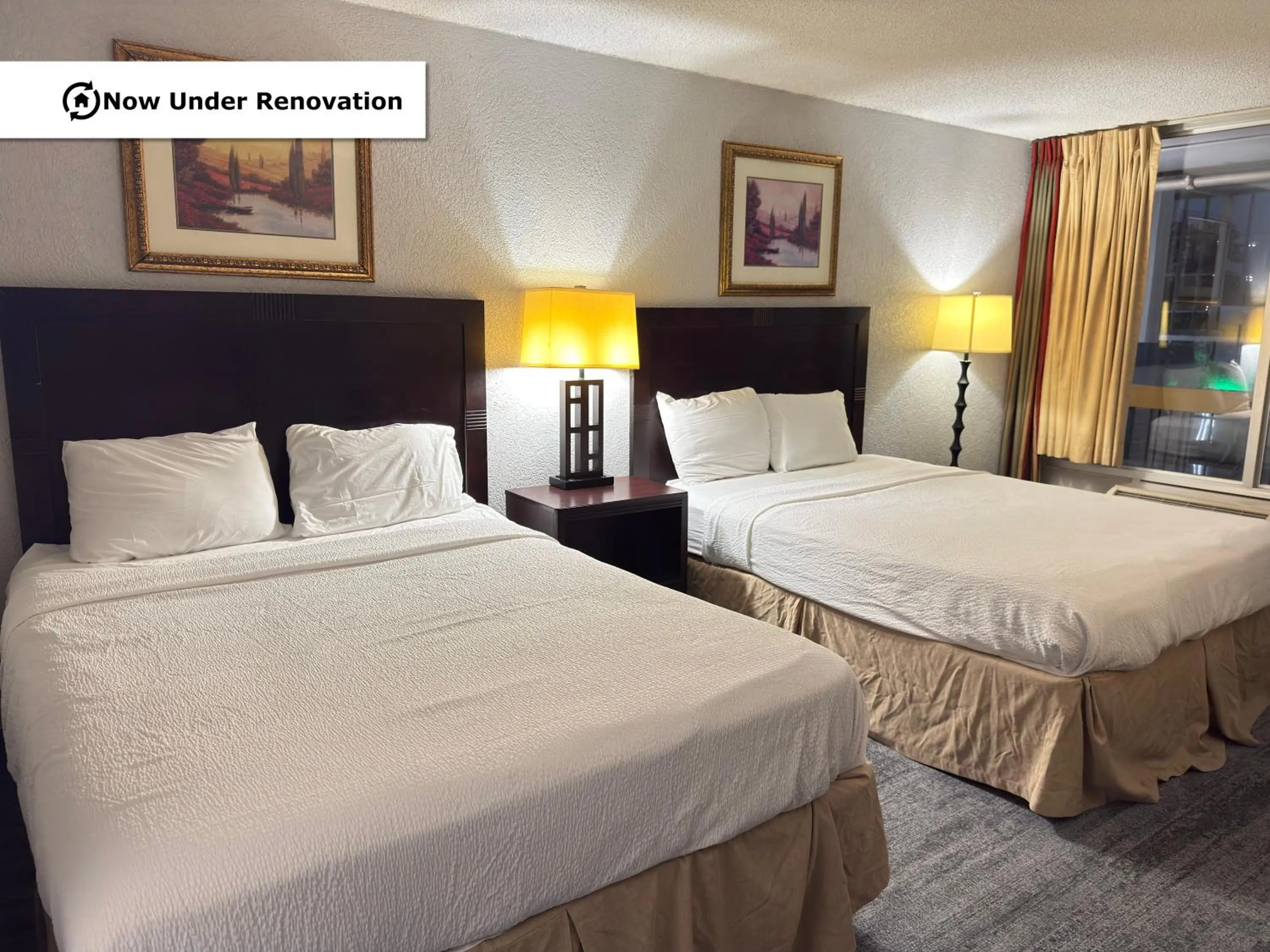 Bed in The Lodge Hotel and Banquets