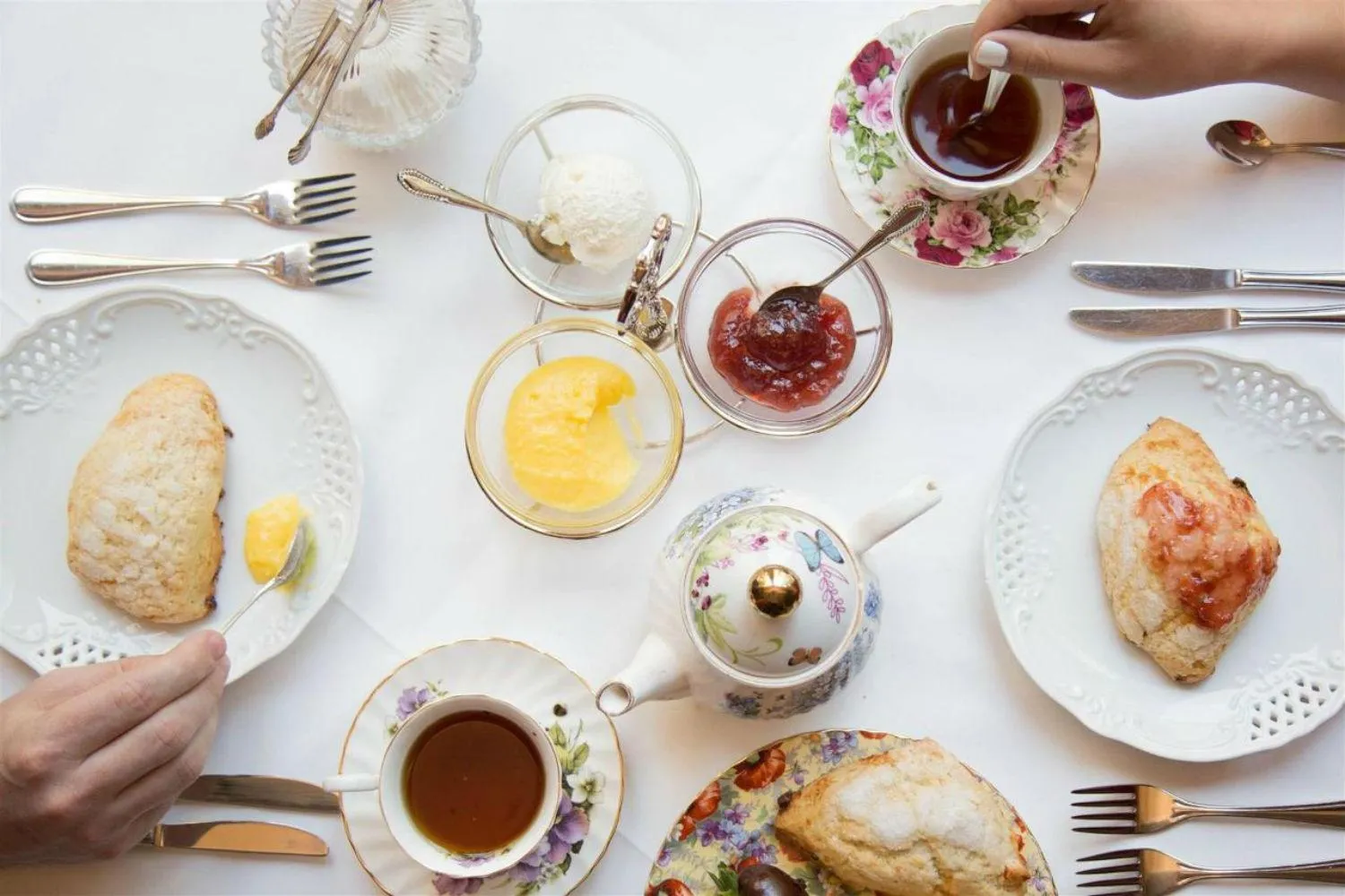 Restaurant/places to eat in The Ashton Hotel