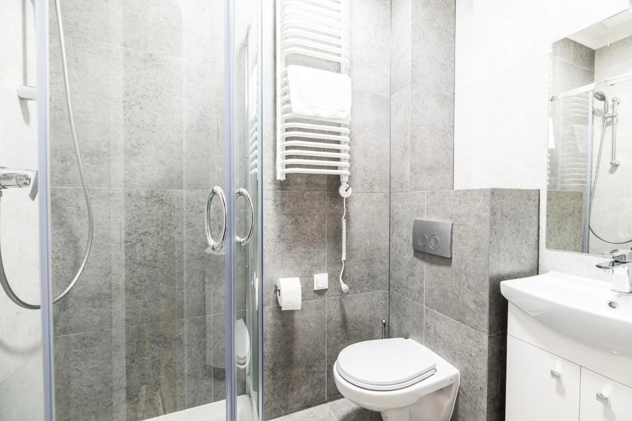 Shower in Lubomirskiego 23 Residence - great location, 10 min to Main Square by foot, right next to Main Rail and Bus Station