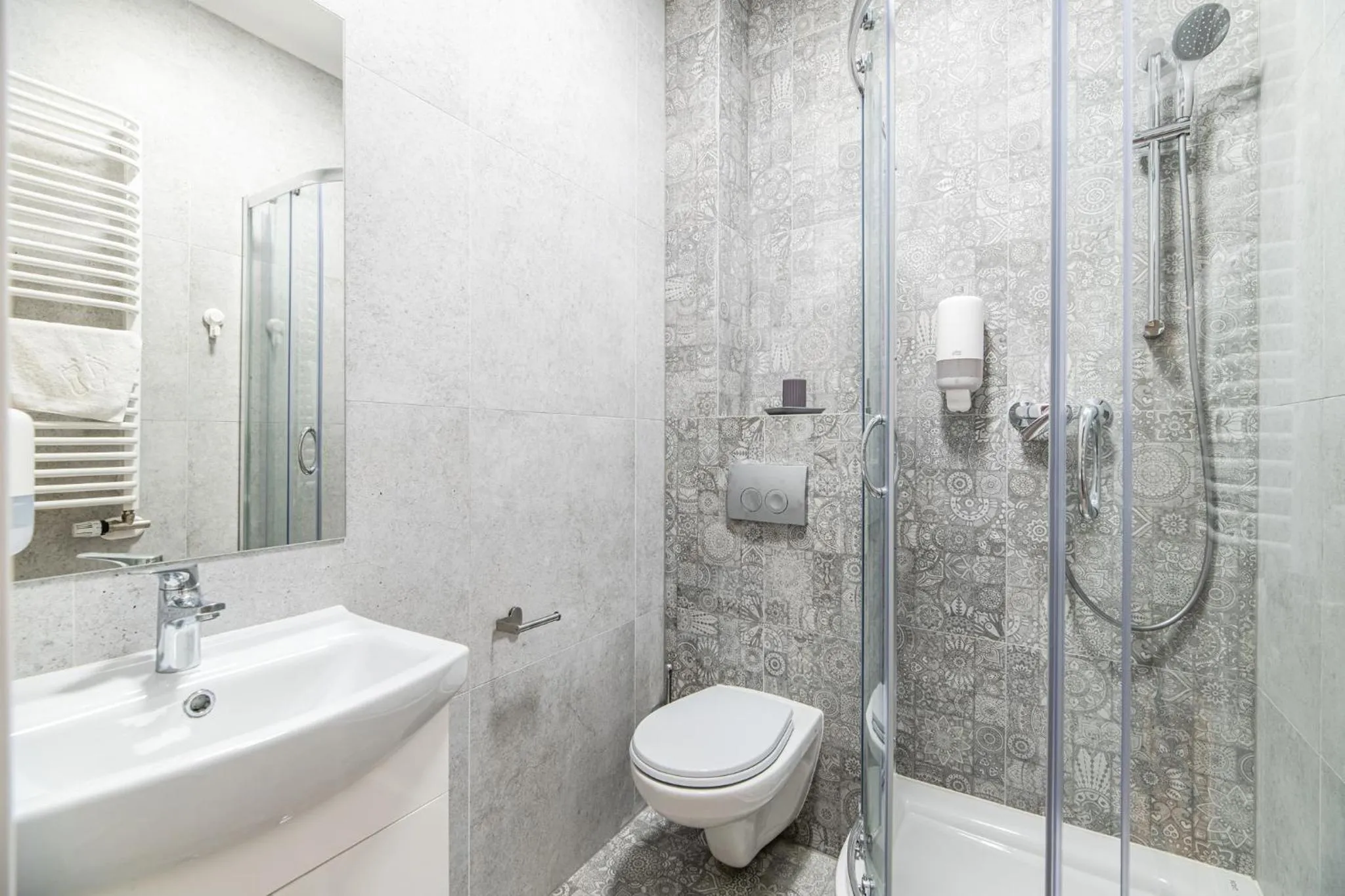 Shower in Lubomirskiego 23 Residence - great location, 10 min to Main Square by foot, right next to Main Rail and Bus Station