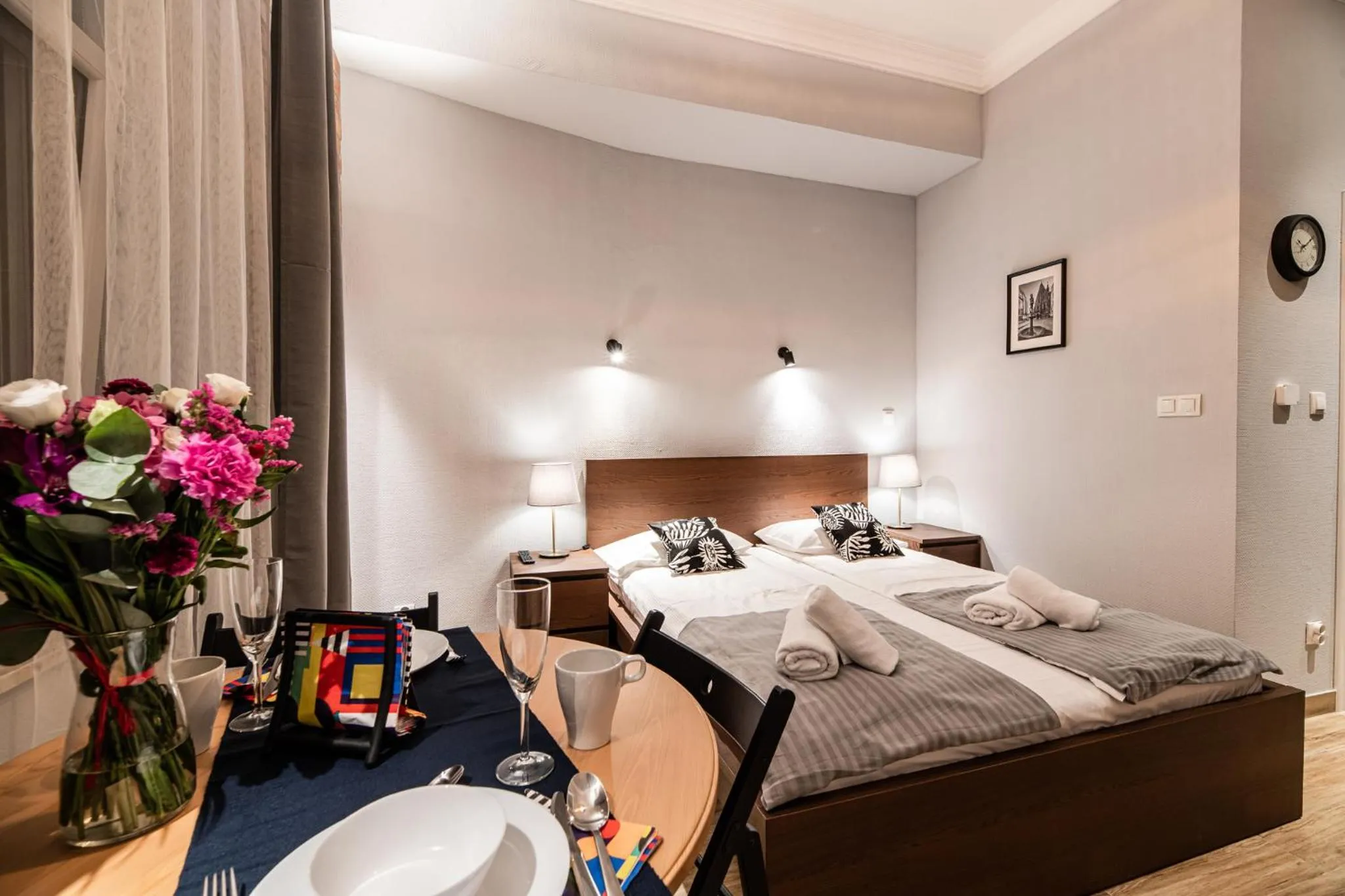 Bed in Lubomirskiego 23 Residence - great location, 10 min to Main Square by foot, right next to Main Rail and Bus Station