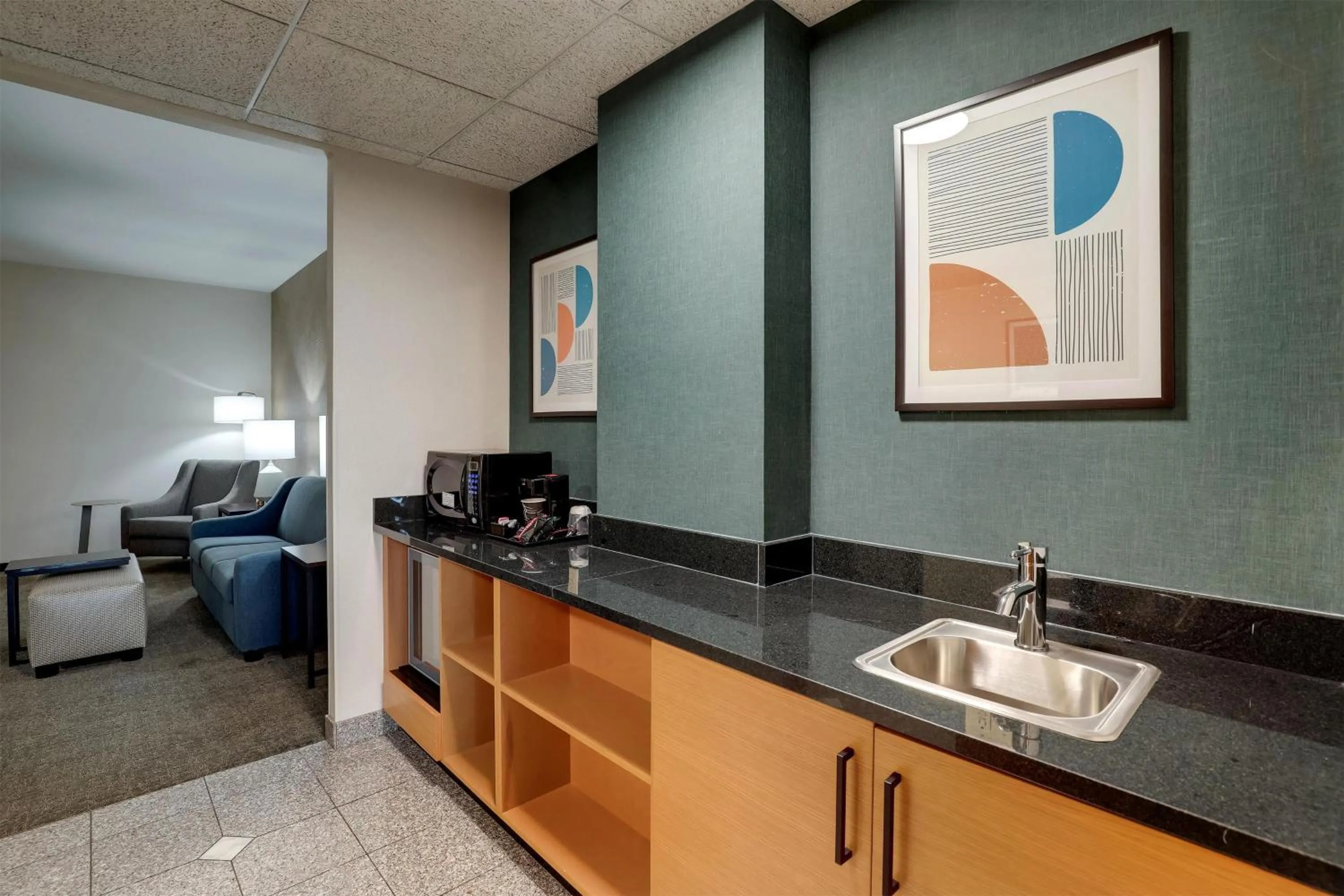 Bedroom in Drury Inn & Suites Dayton North