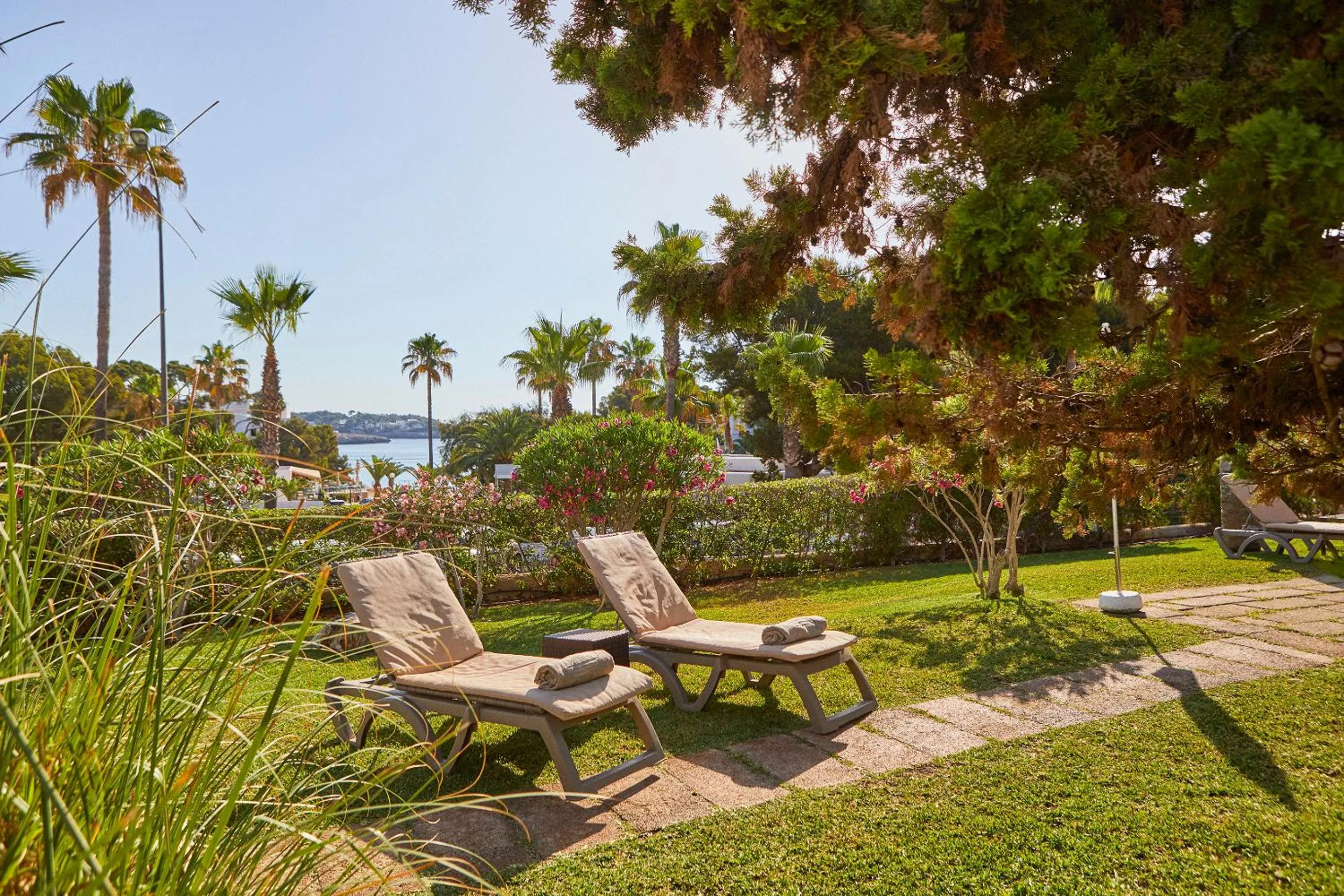 Garden in Hotel Rocamarina - Adults Only