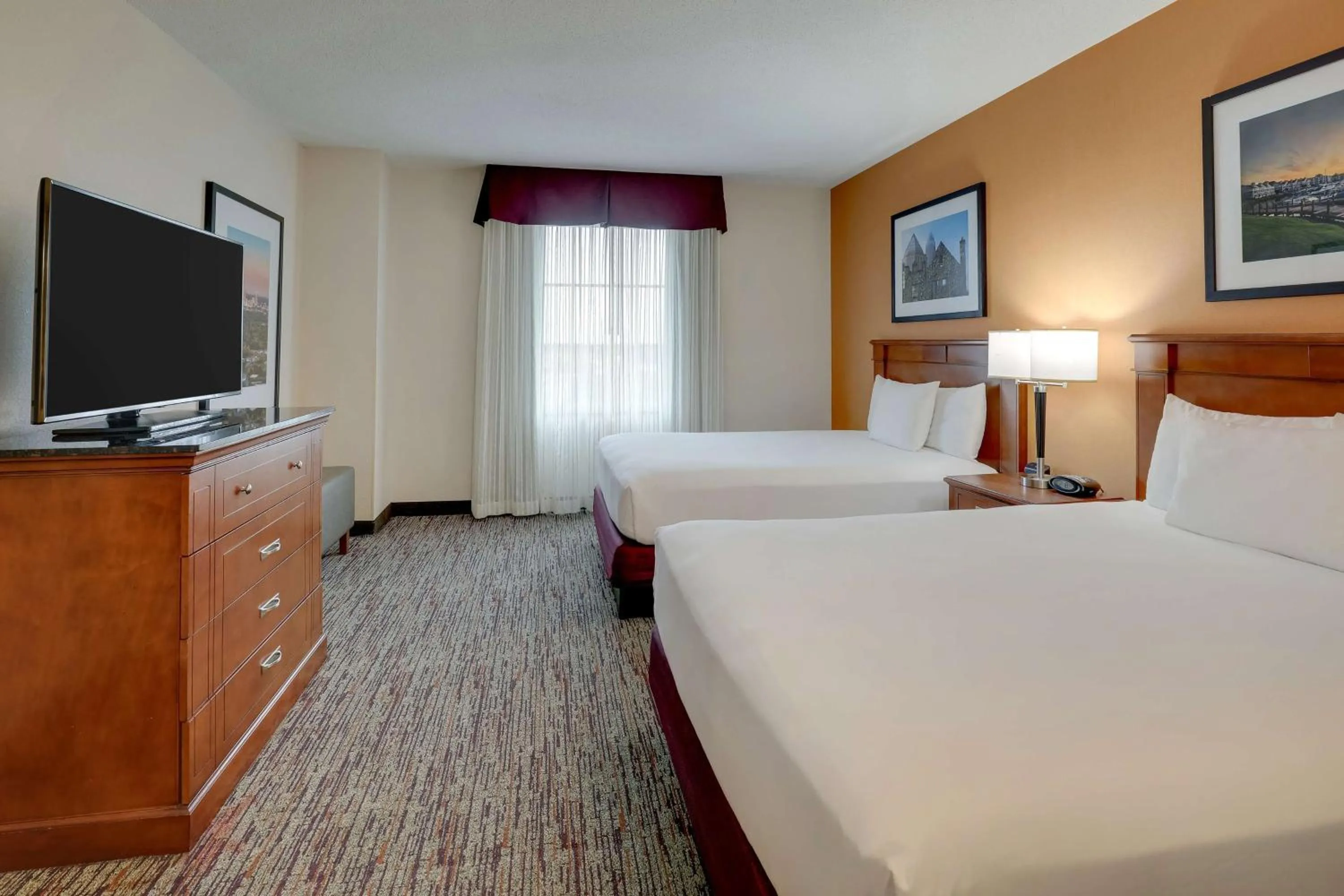 Bedroom, Bed in Drury Inn & Suites Charlotte Northlake