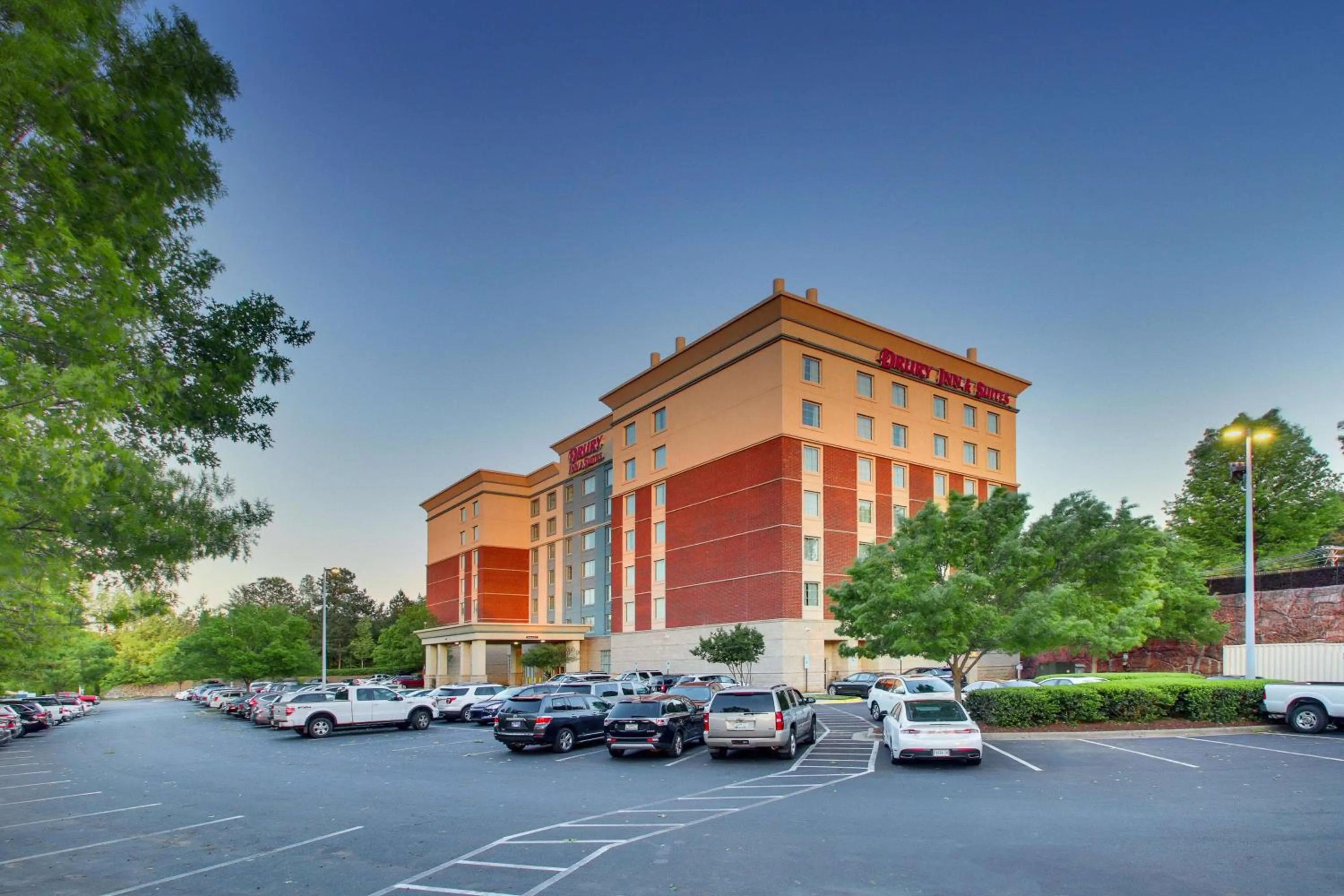 Property building in Drury Inn & Suites Charlotte Northlake