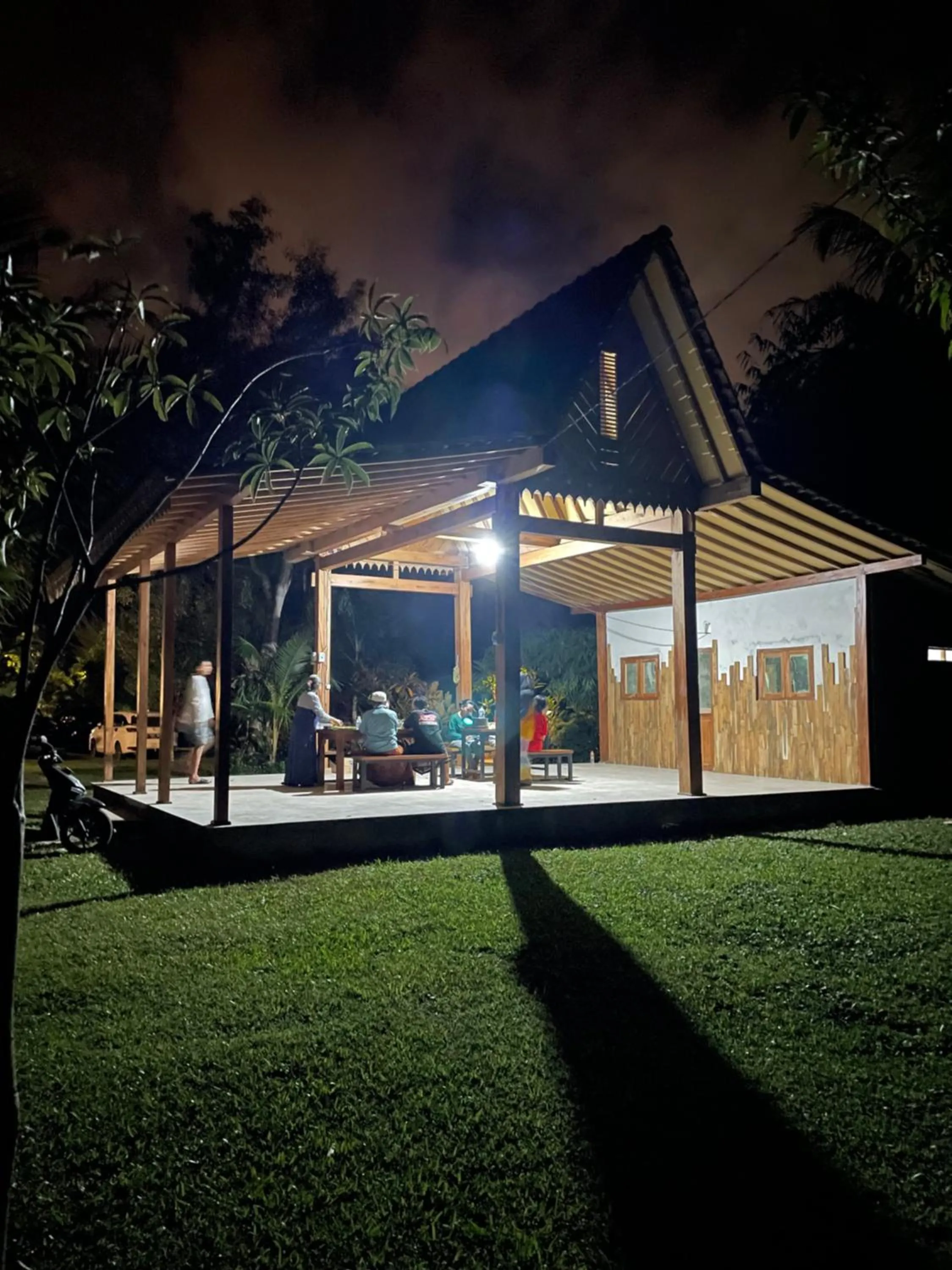 Red island villas